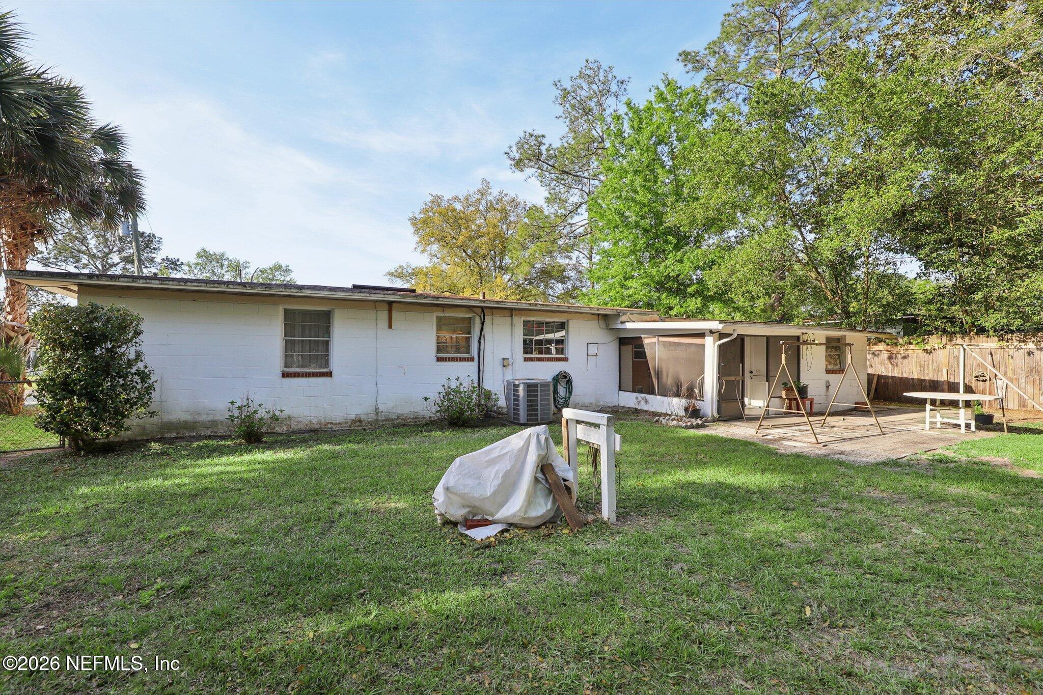 6611 ROMILLY Drive