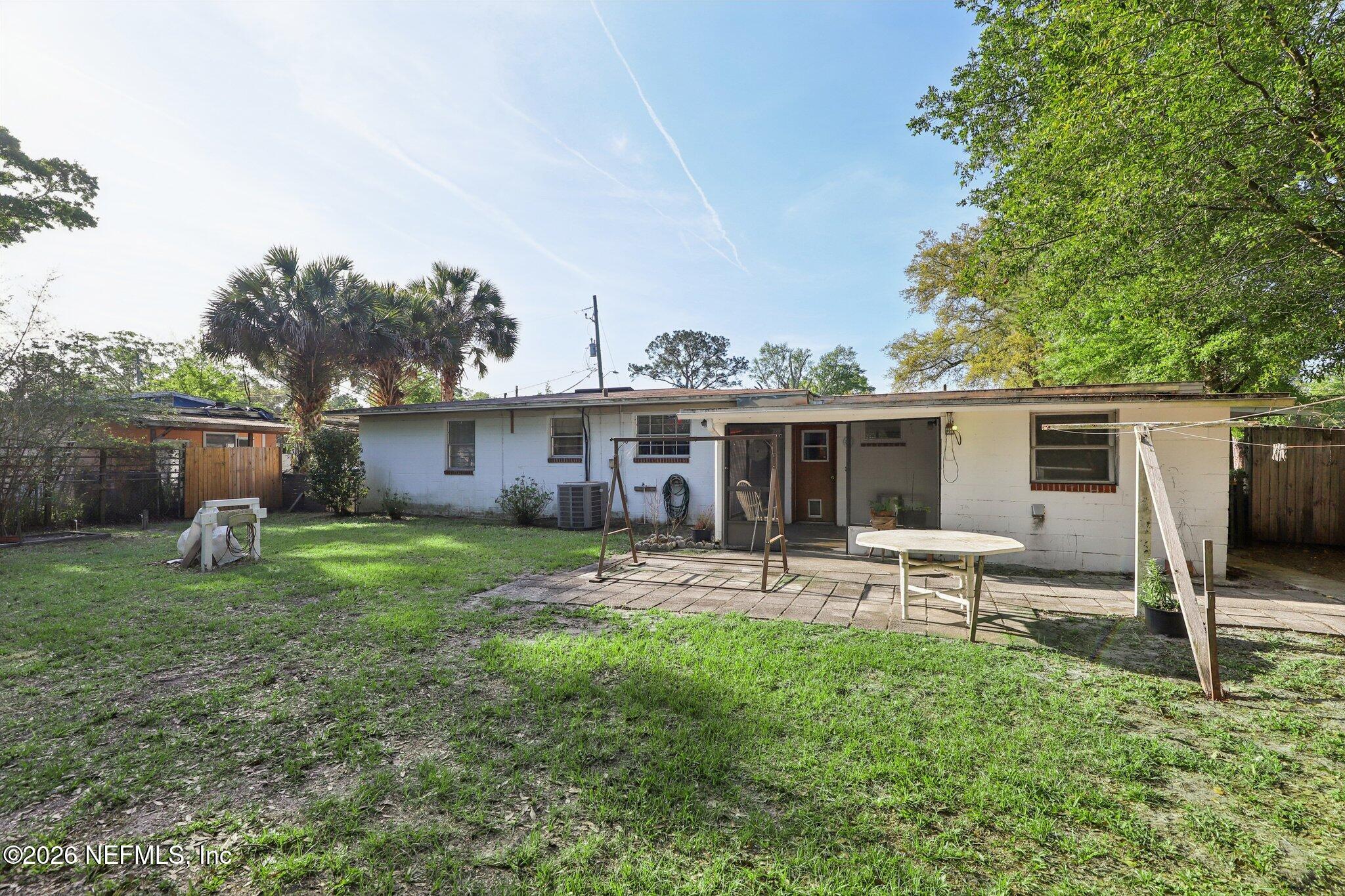 6611 ROMILLY Drive