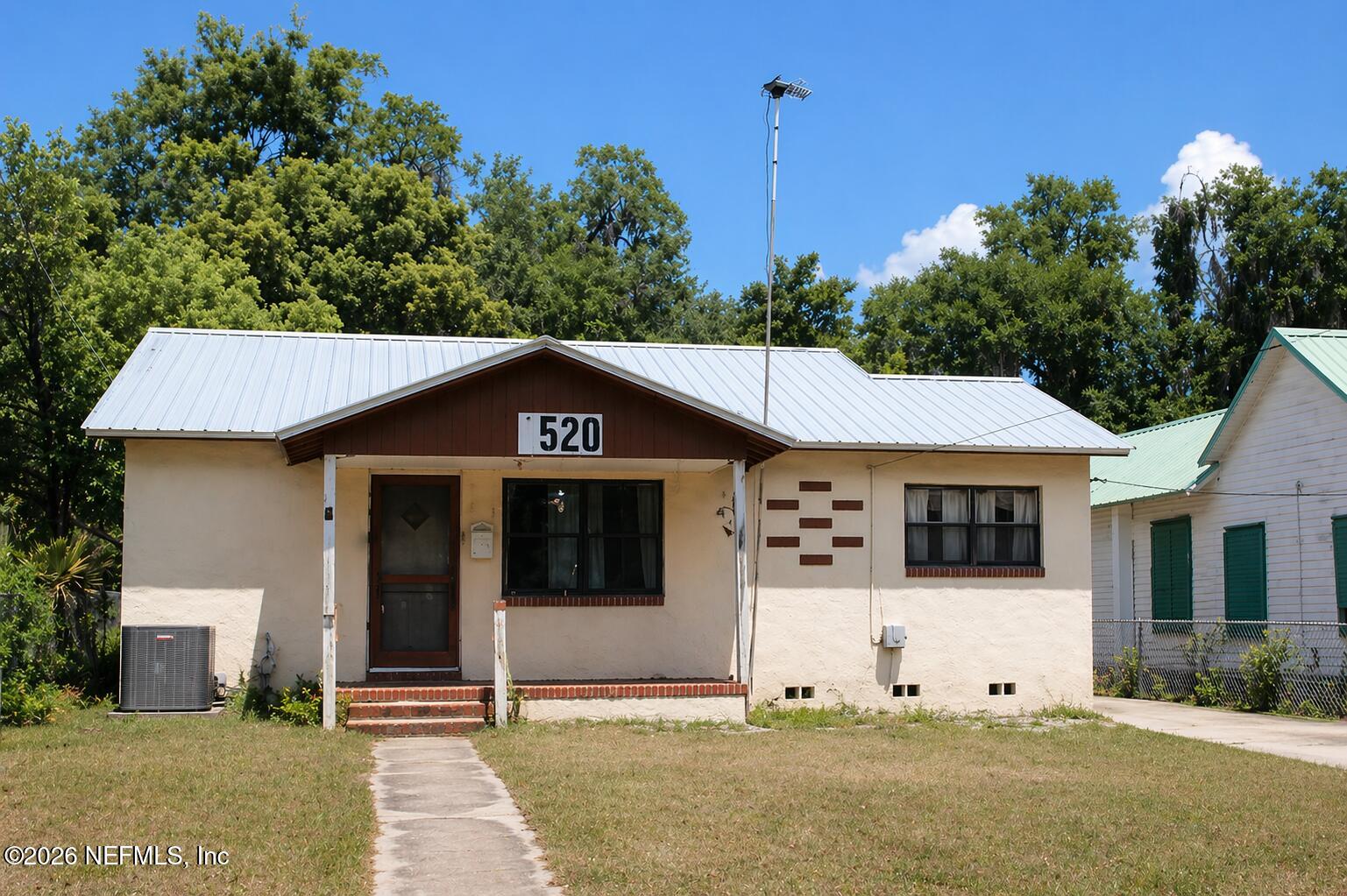 1520 PRESIDENT Street