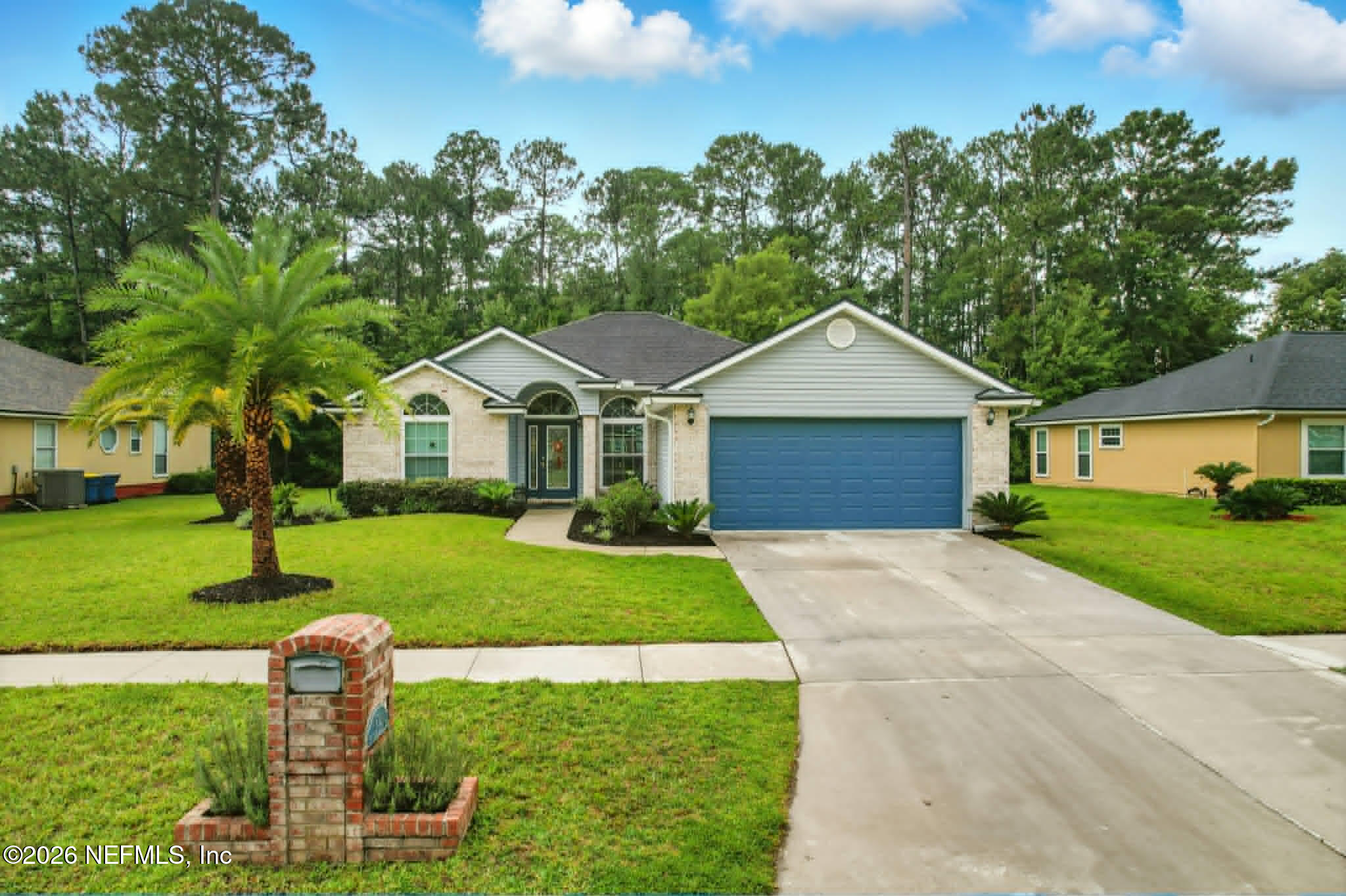 832 HERITAGE LAKES Drive