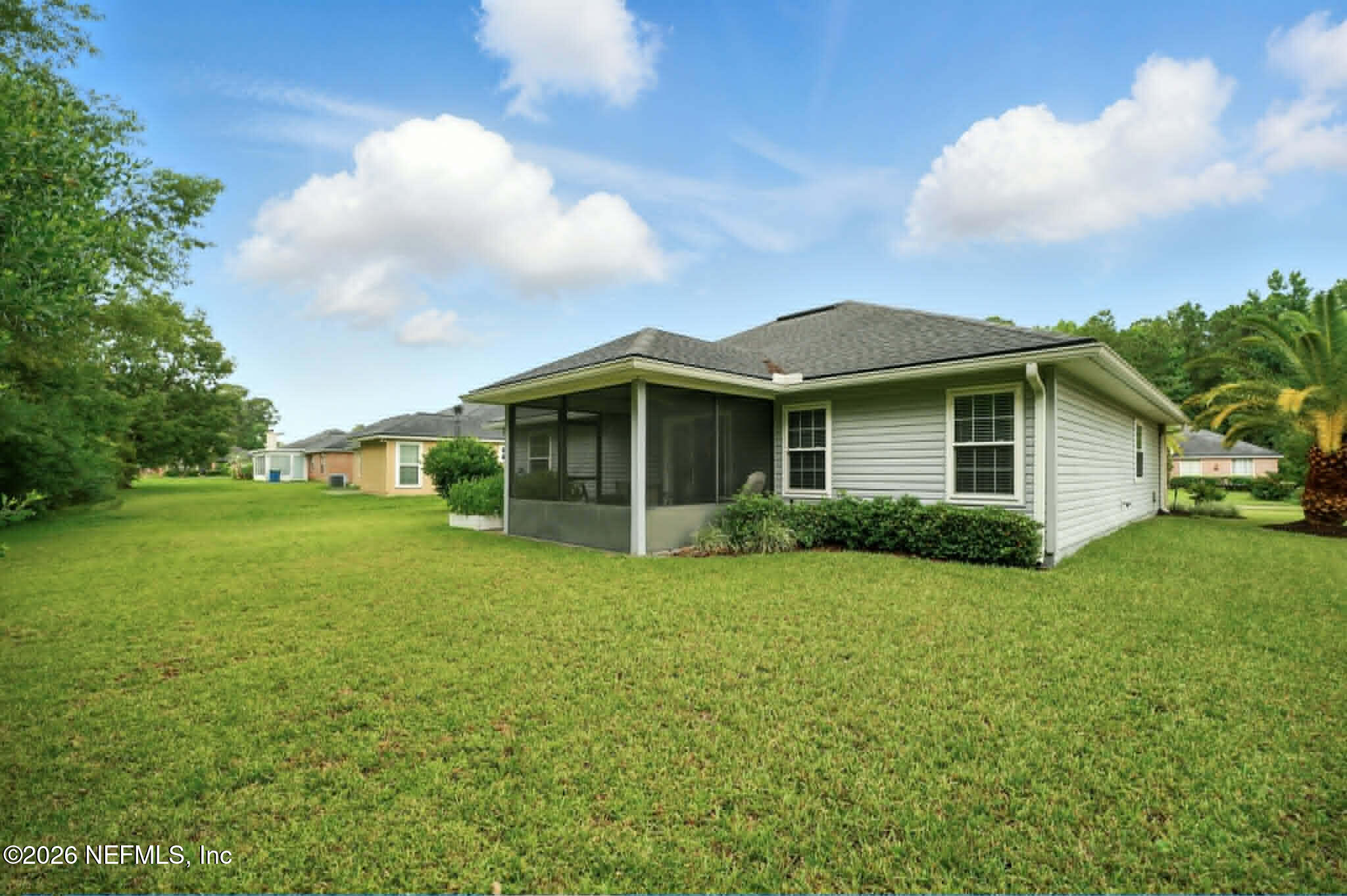 832 HERITAGE LAKES Drive