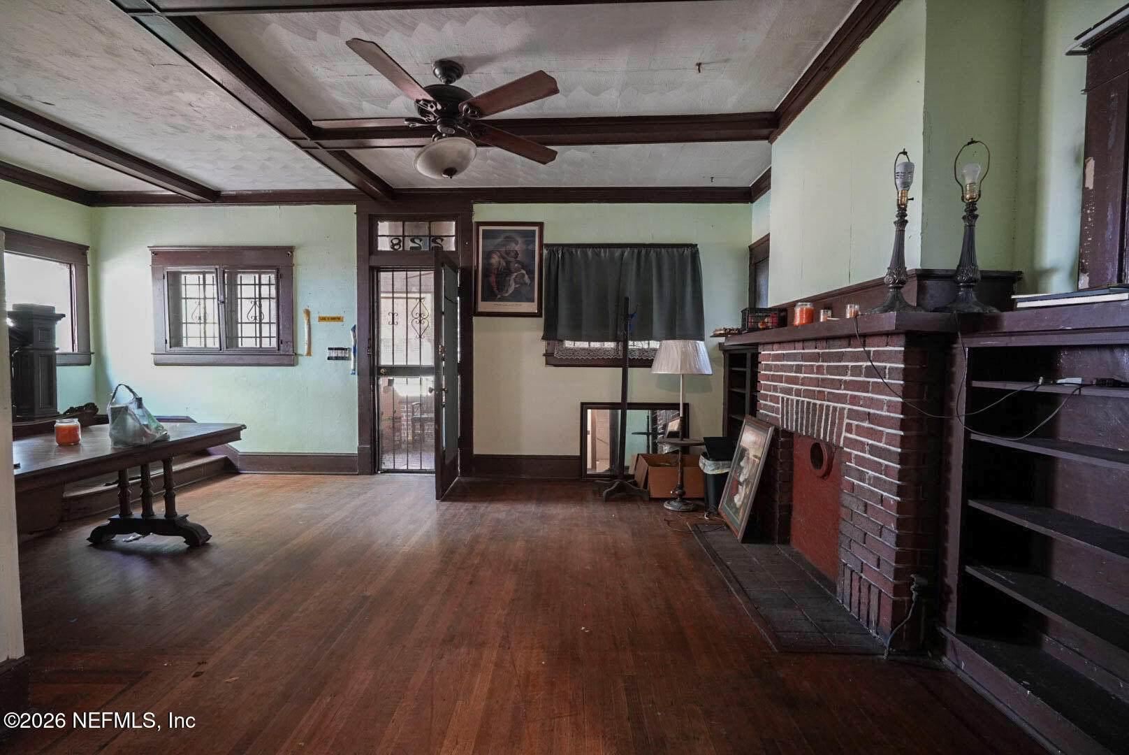 228 W 11TH Street