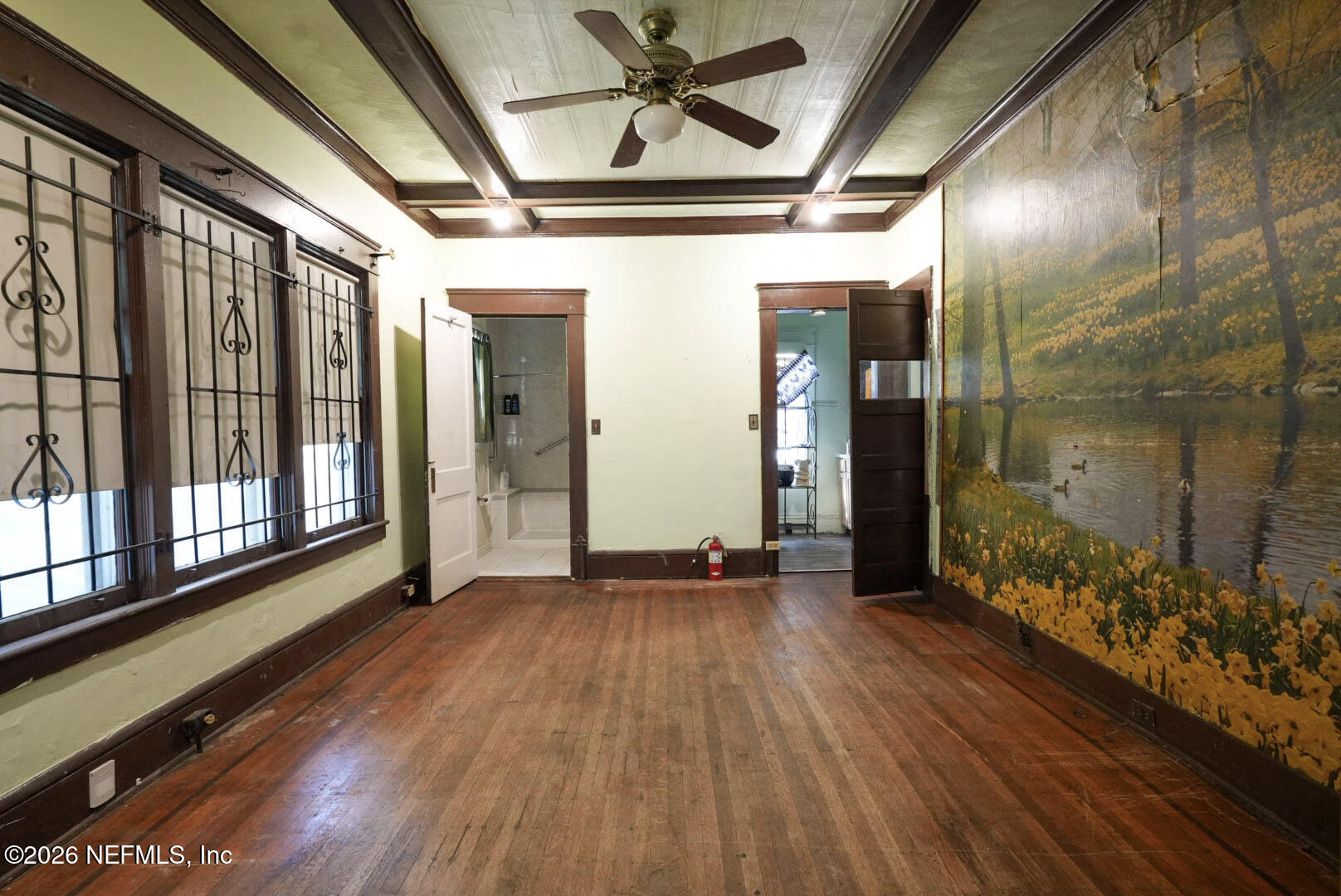 228 W 11TH Street