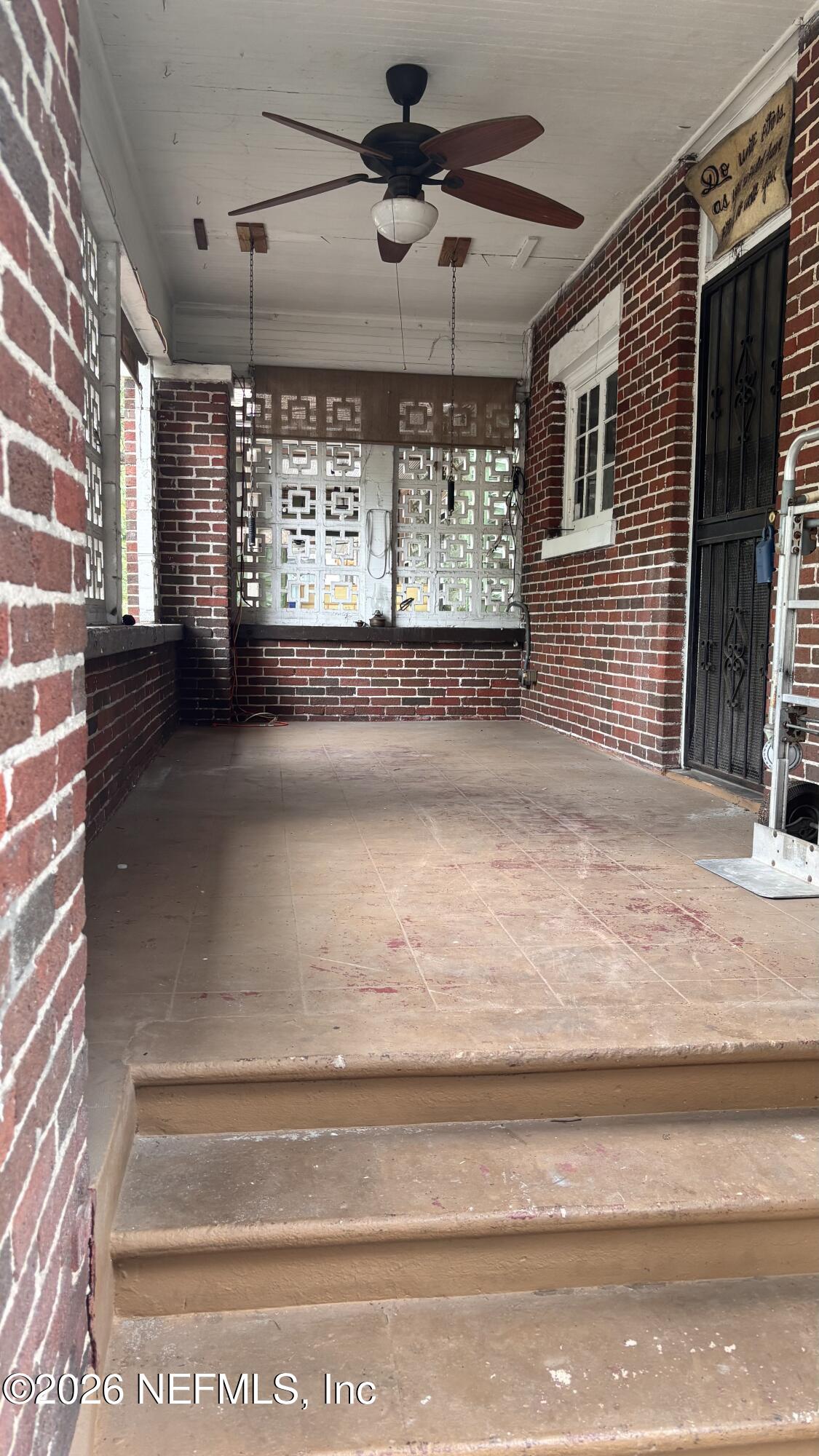 228 W 11TH Street