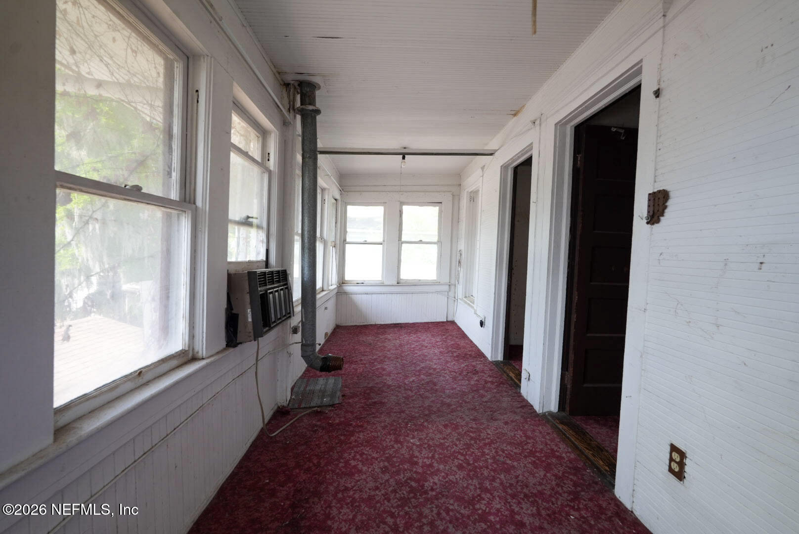 228 W 11TH Street