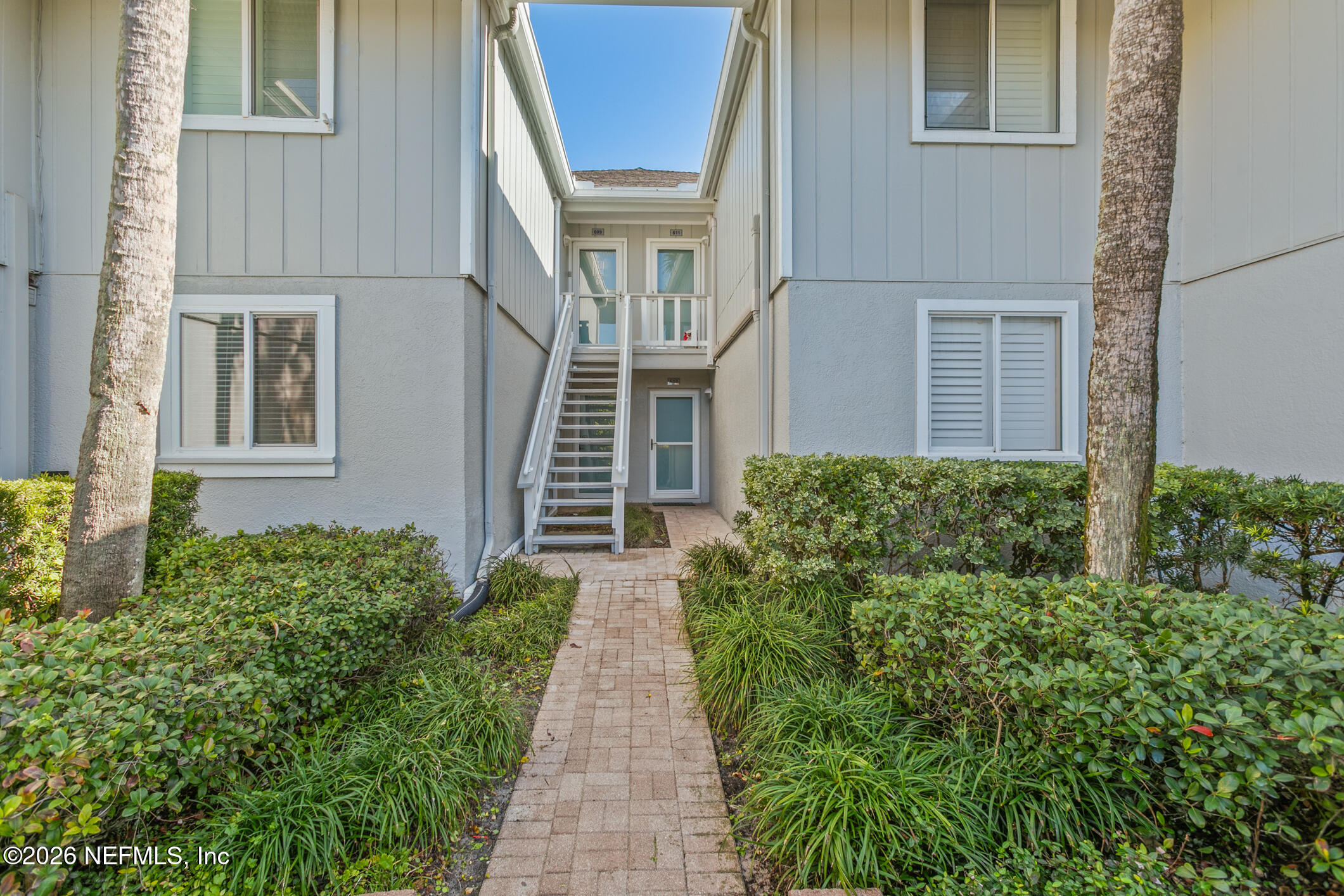 610 SUMMER PLACE