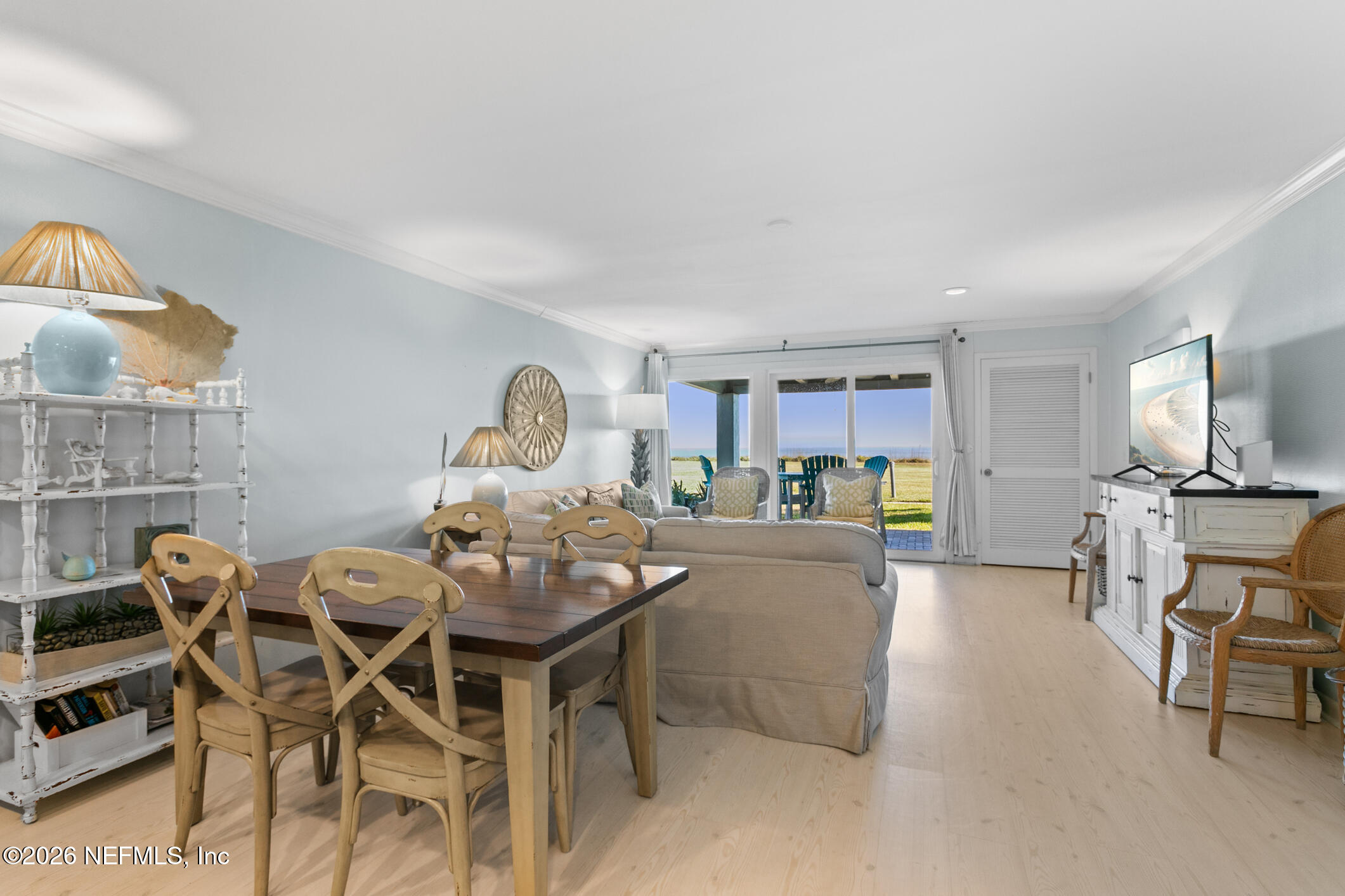 610 SUMMER PLACE
