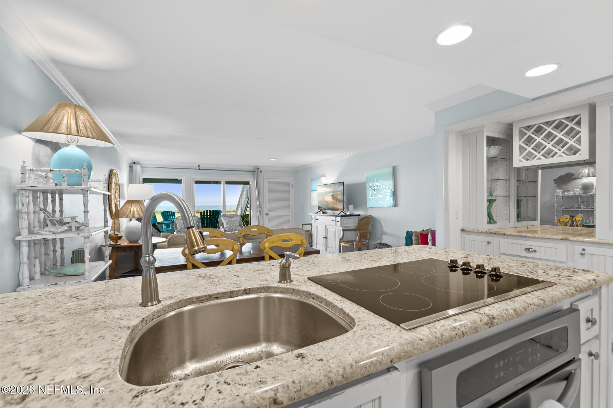 610 SUMMER PLACE