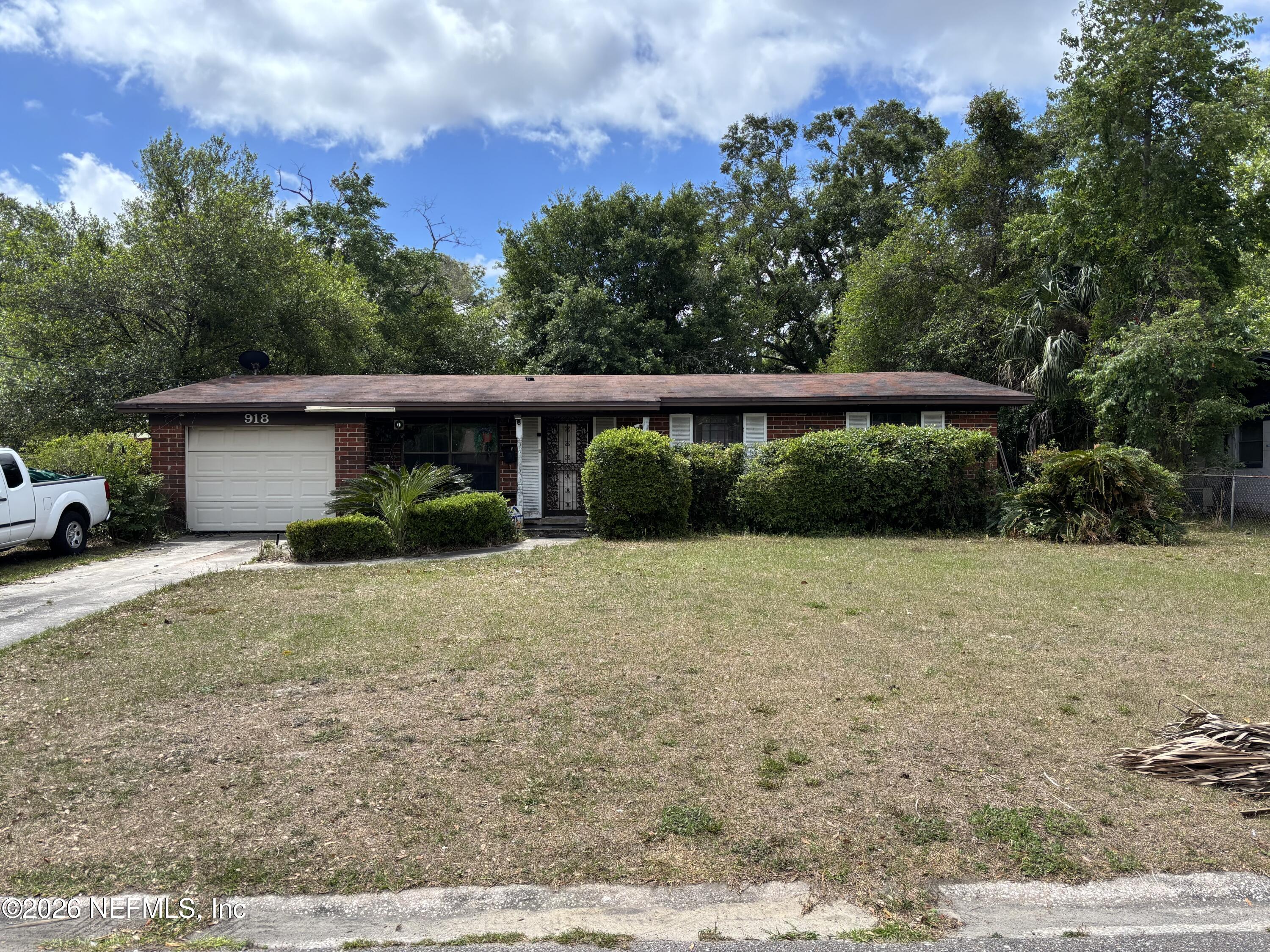 918 BACALL Road