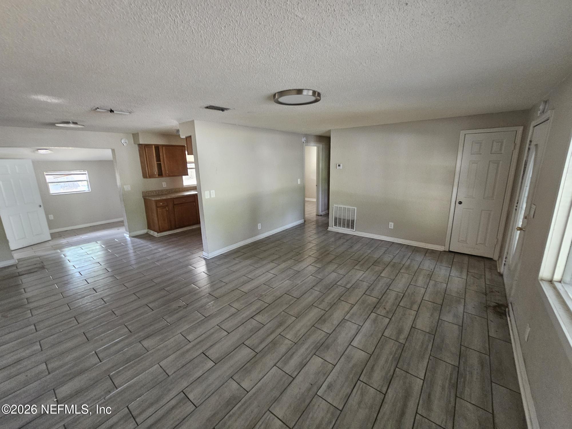 308 BONNLYN Drive