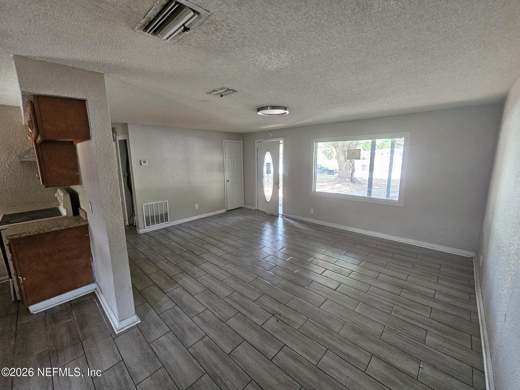 308 BONNLYN Drive