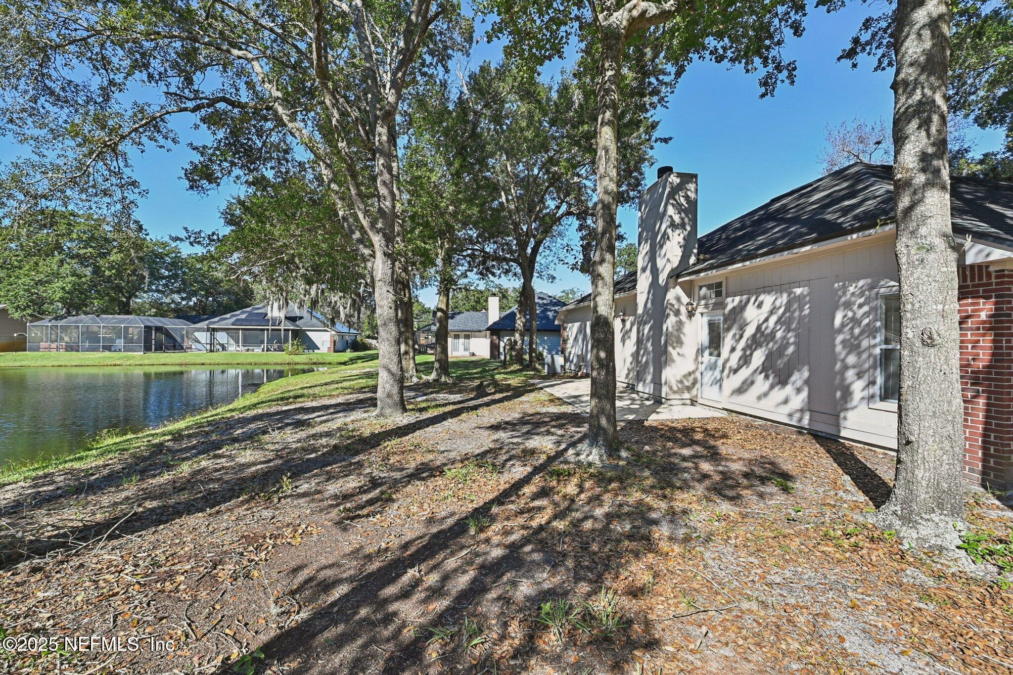 208 HONEYSUCKLE Way, St. Johns