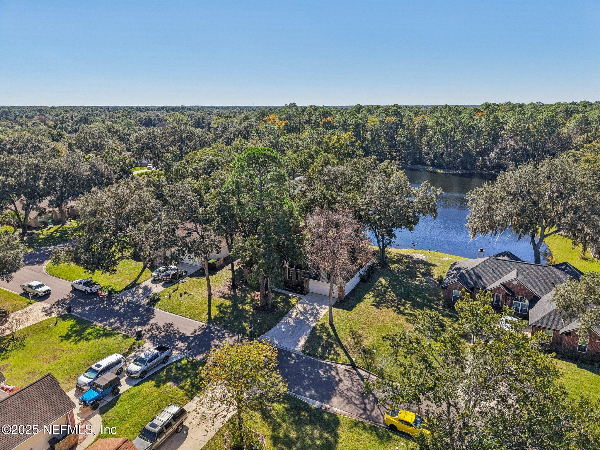 208 HONEYSUCKLE Way, St. Johns