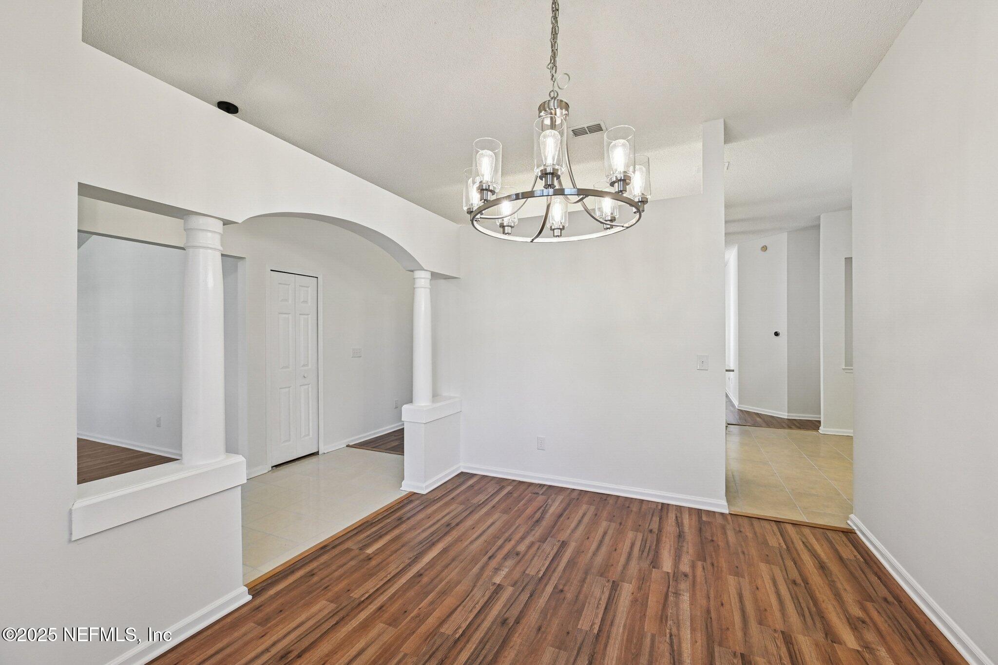 208 HONEYSUCKLE Way, St. Johns