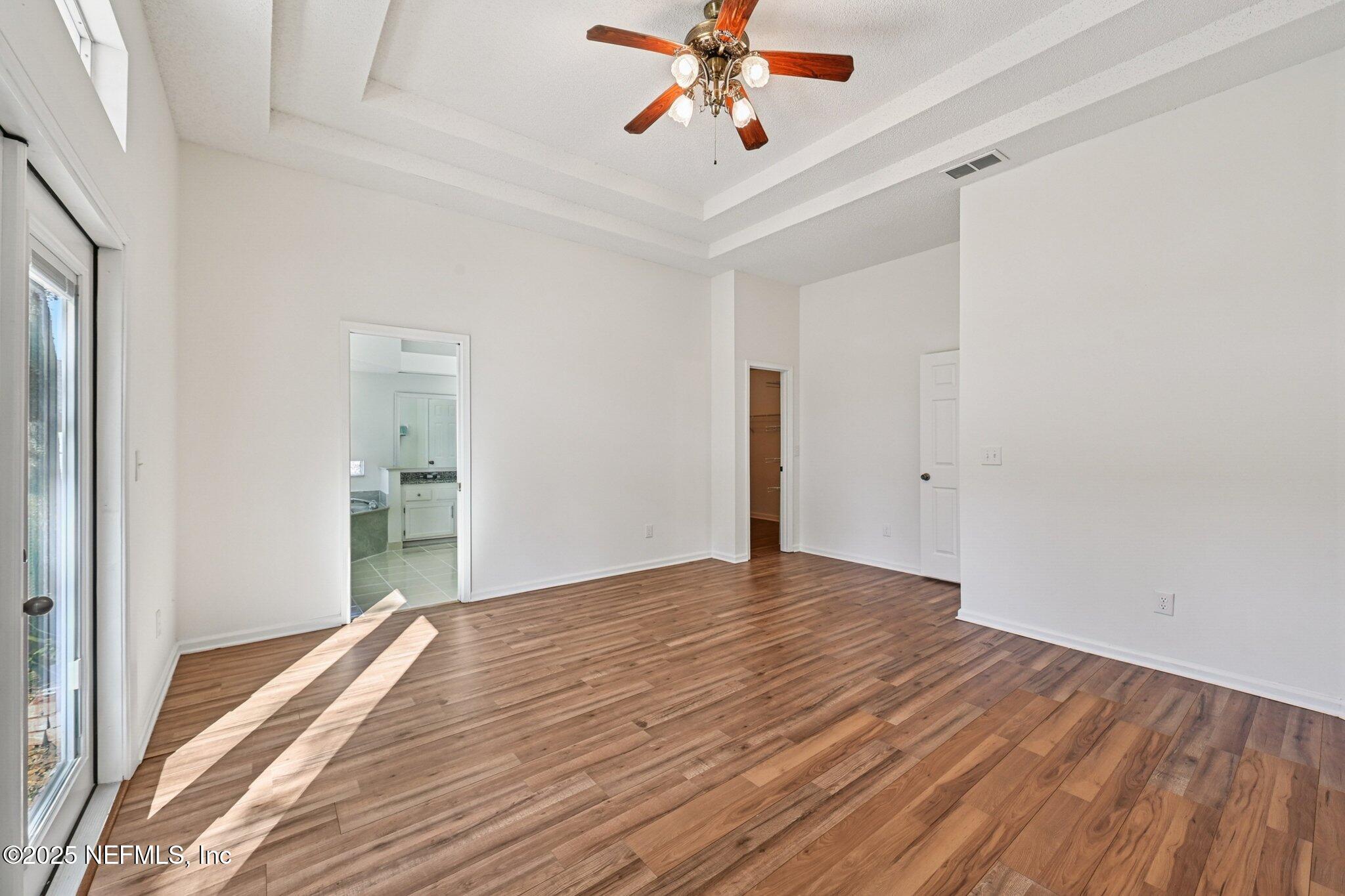 208 HONEYSUCKLE Way, St. Johns