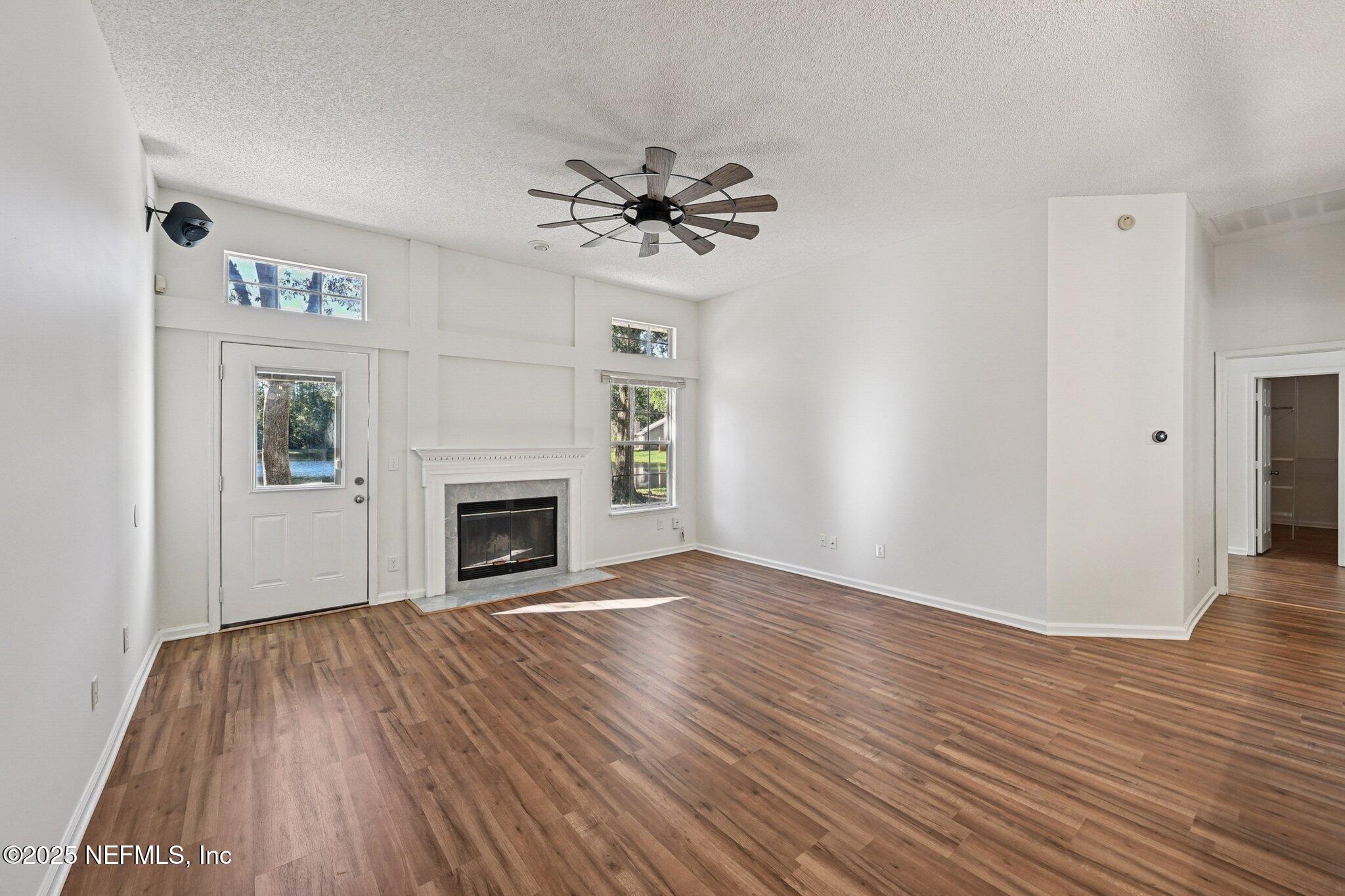 208 HONEYSUCKLE Way, St. Johns