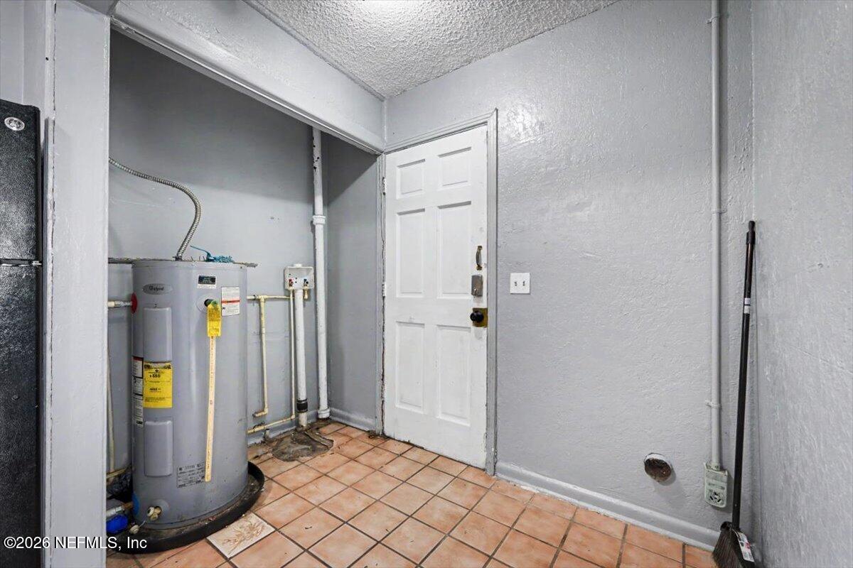 9504 WAYNESBORO Avenue