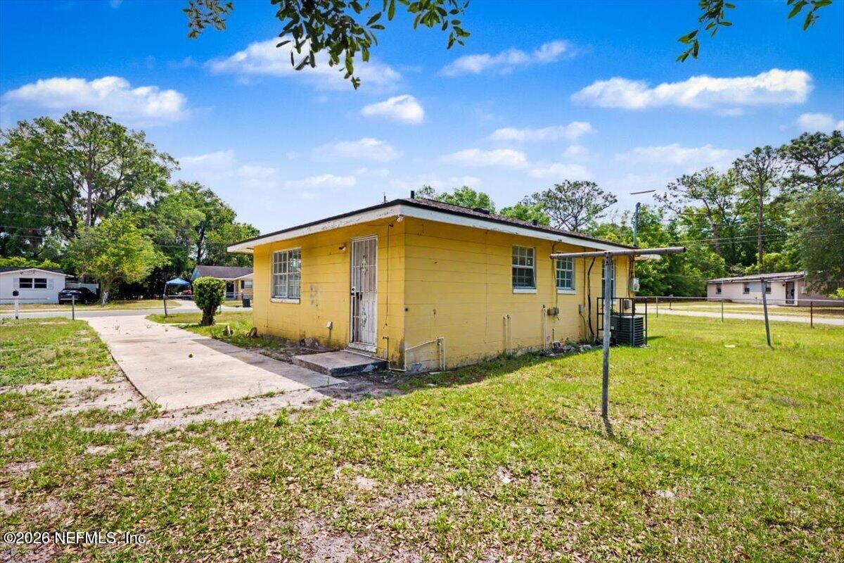 9504 WAYNESBORO Avenue