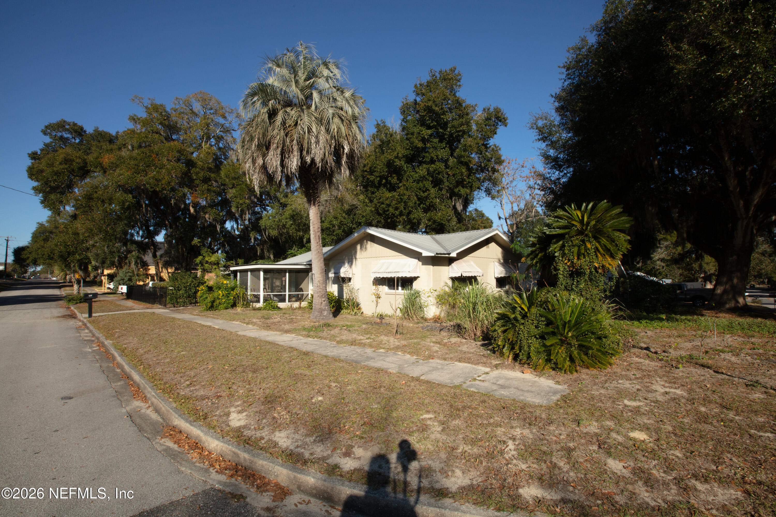 465 SE PALMETTO Avenue