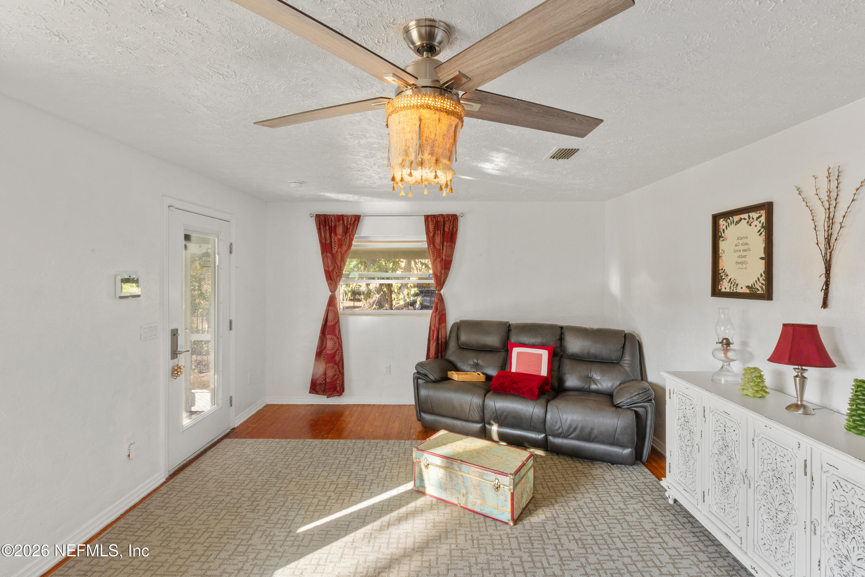 465 SE PALMETTO Avenue