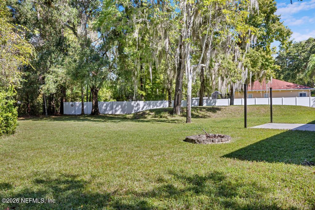 1929 VILLAGE TRAIL Way