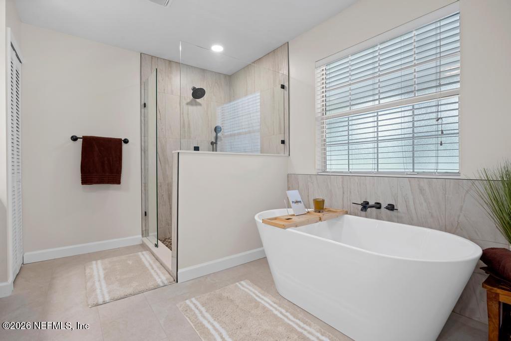 1929 VILLAGE TRAIL Way