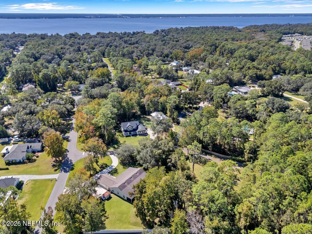 1929 VILLAGE TRAIL Way