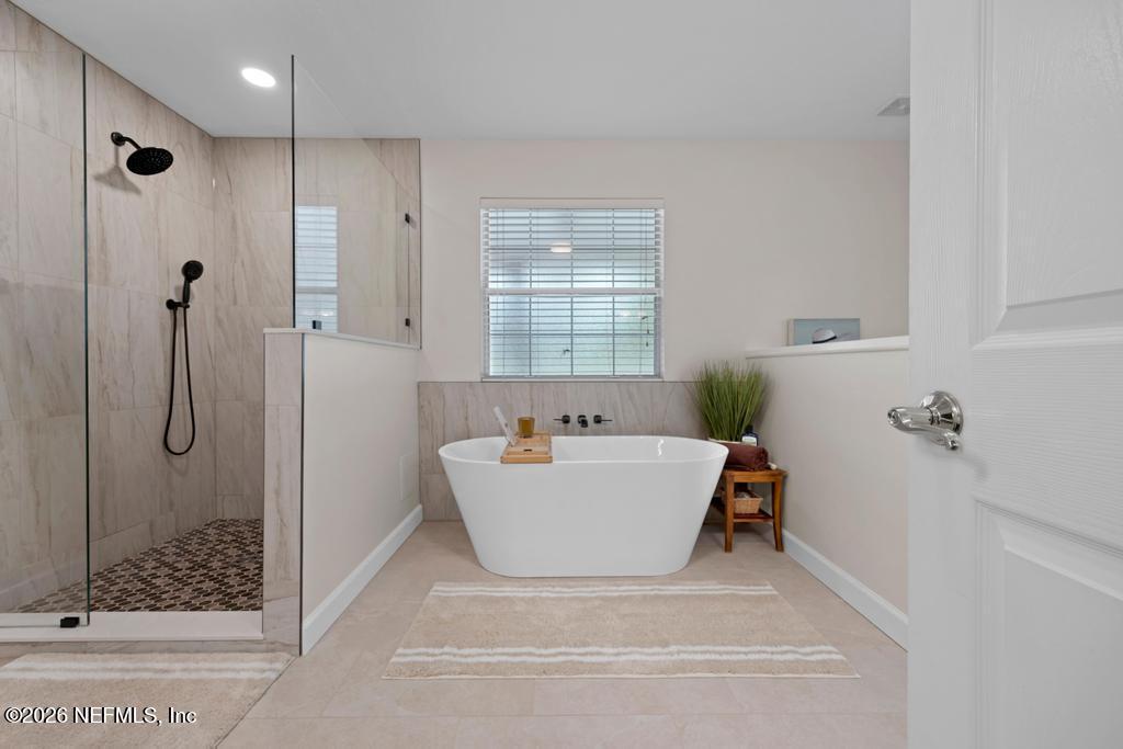 1929 VILLAGE TRAIL Way