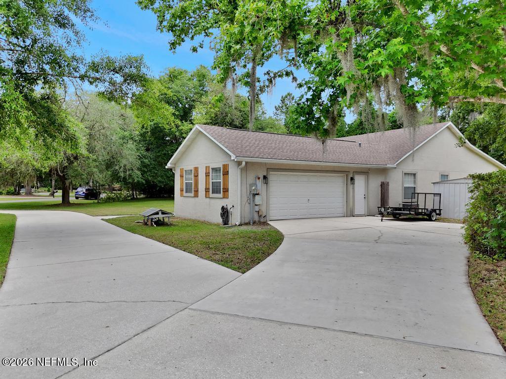1929 VILLAGE TRAIL Way