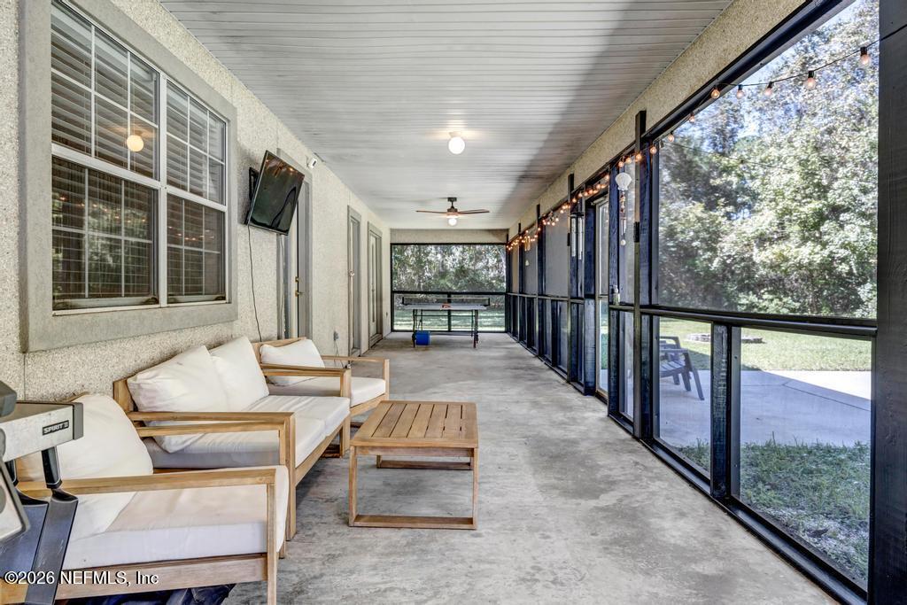 1929 VILLAGE TRAIL Way