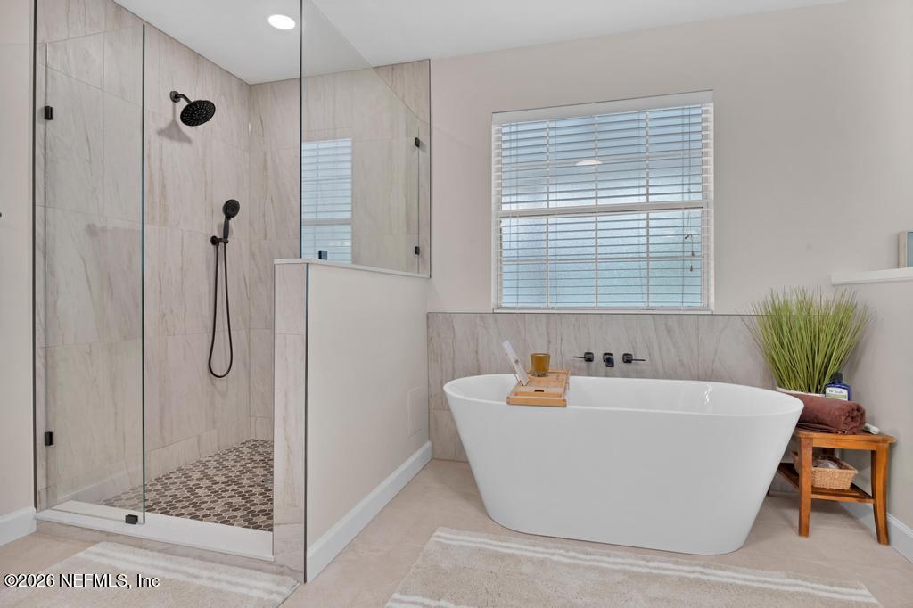 1929 VILLAGE TRAIL Way