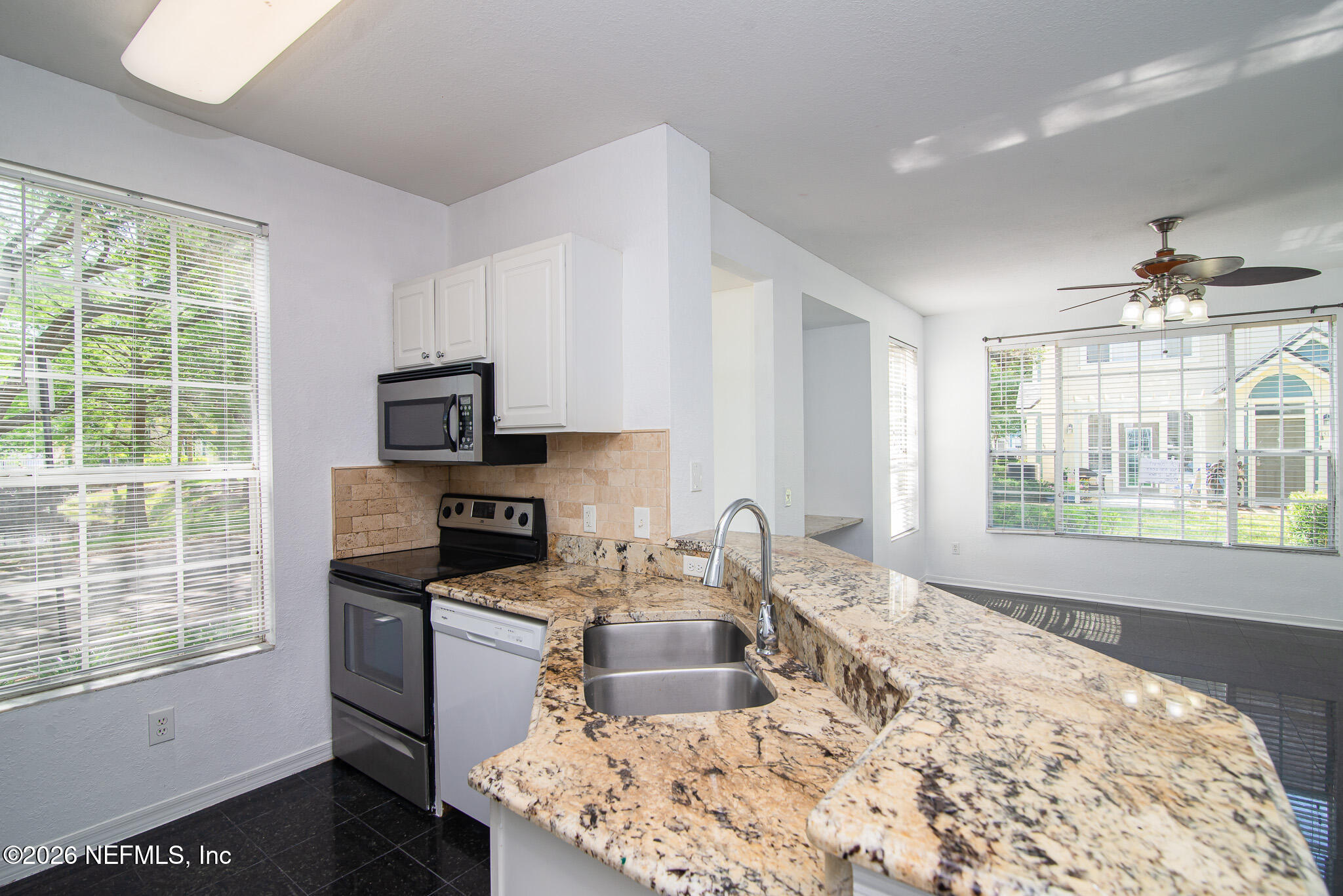 13703 RICHMOND PARK Drive 1603