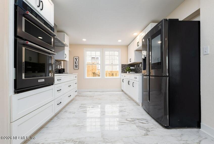 340 W 6TH Street