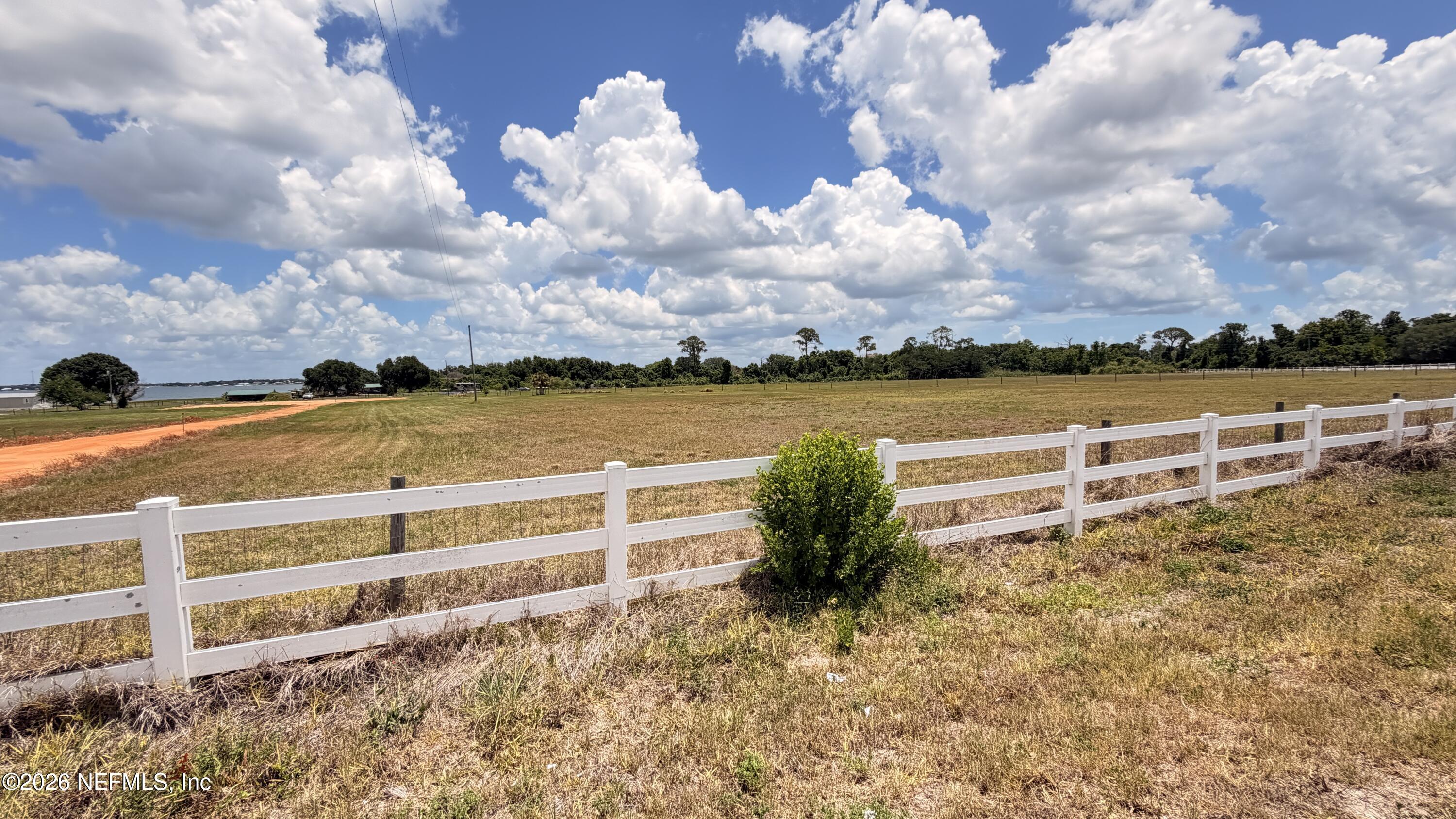 1360 FORT MEADE RD