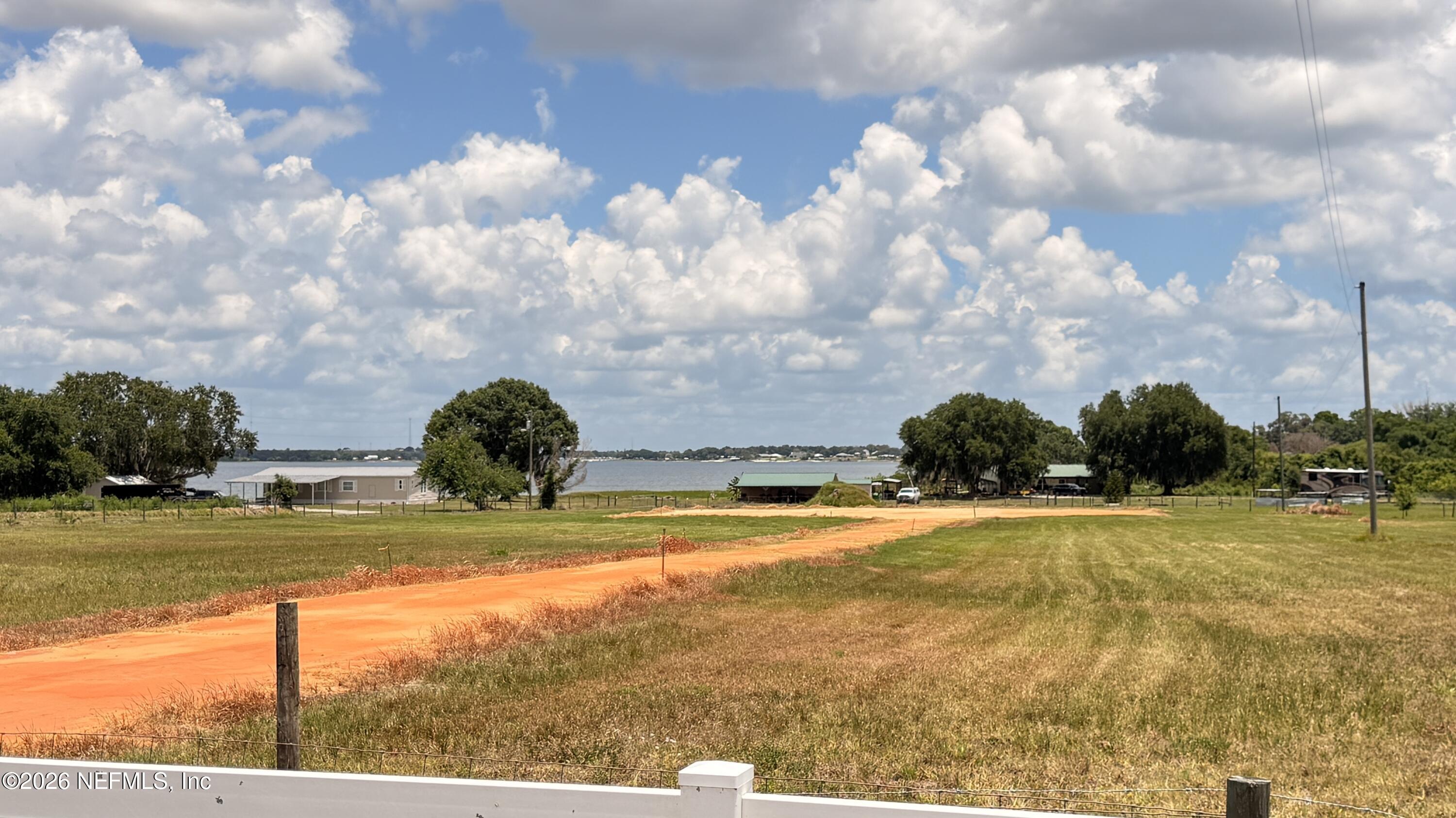 1360 FORT MEADE RD