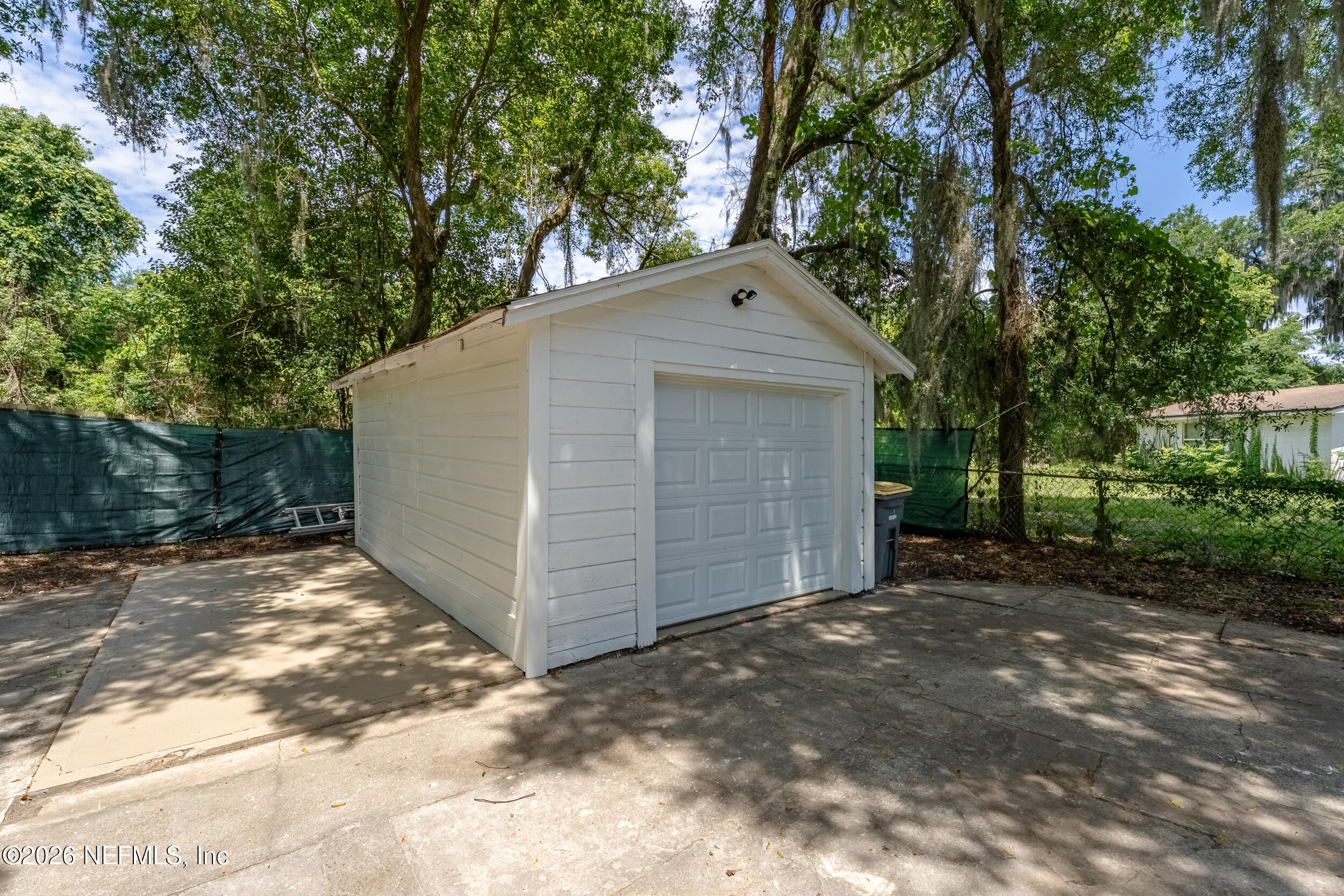 6918 PARK Circle