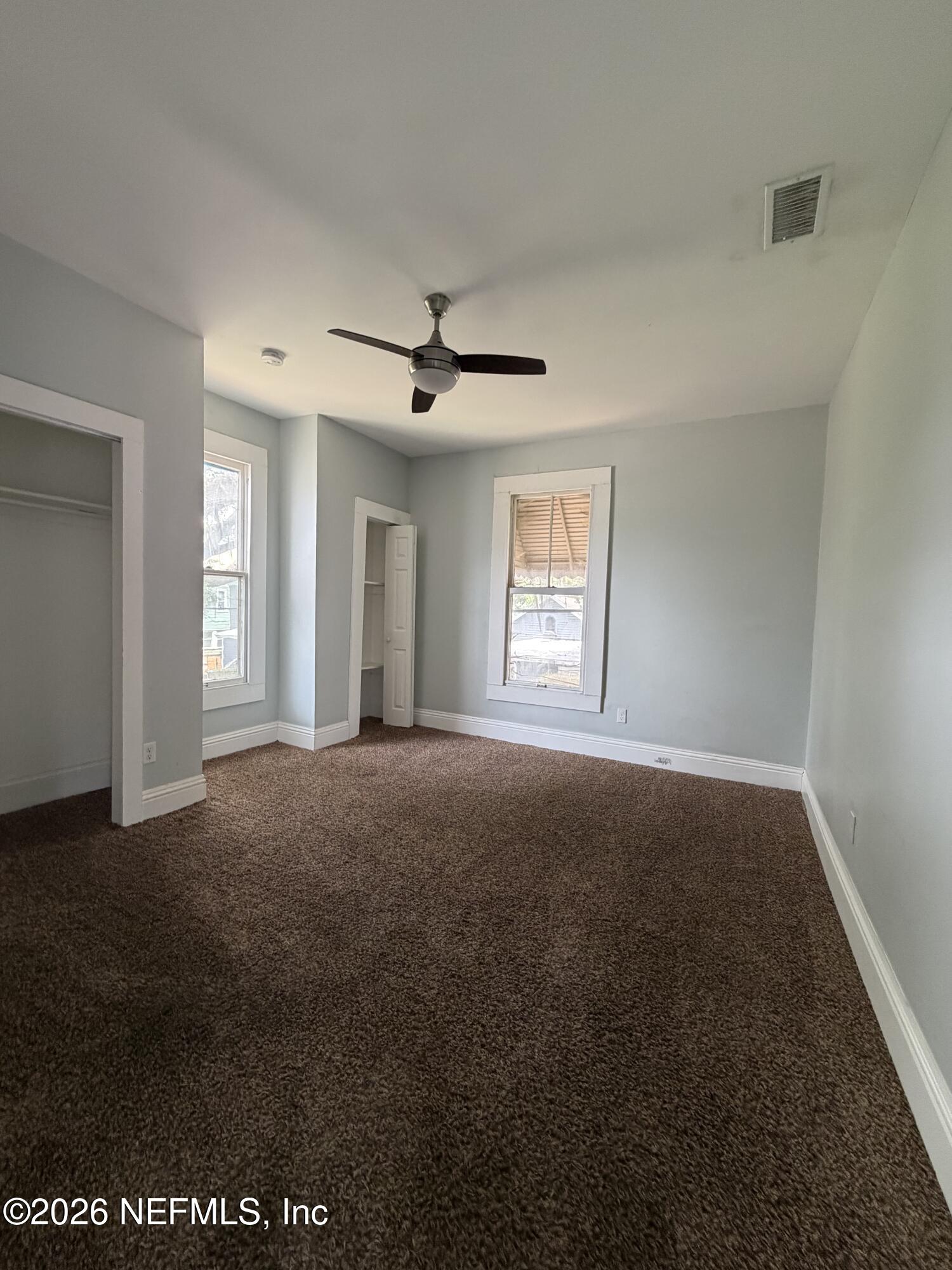 129 E 5TH Street