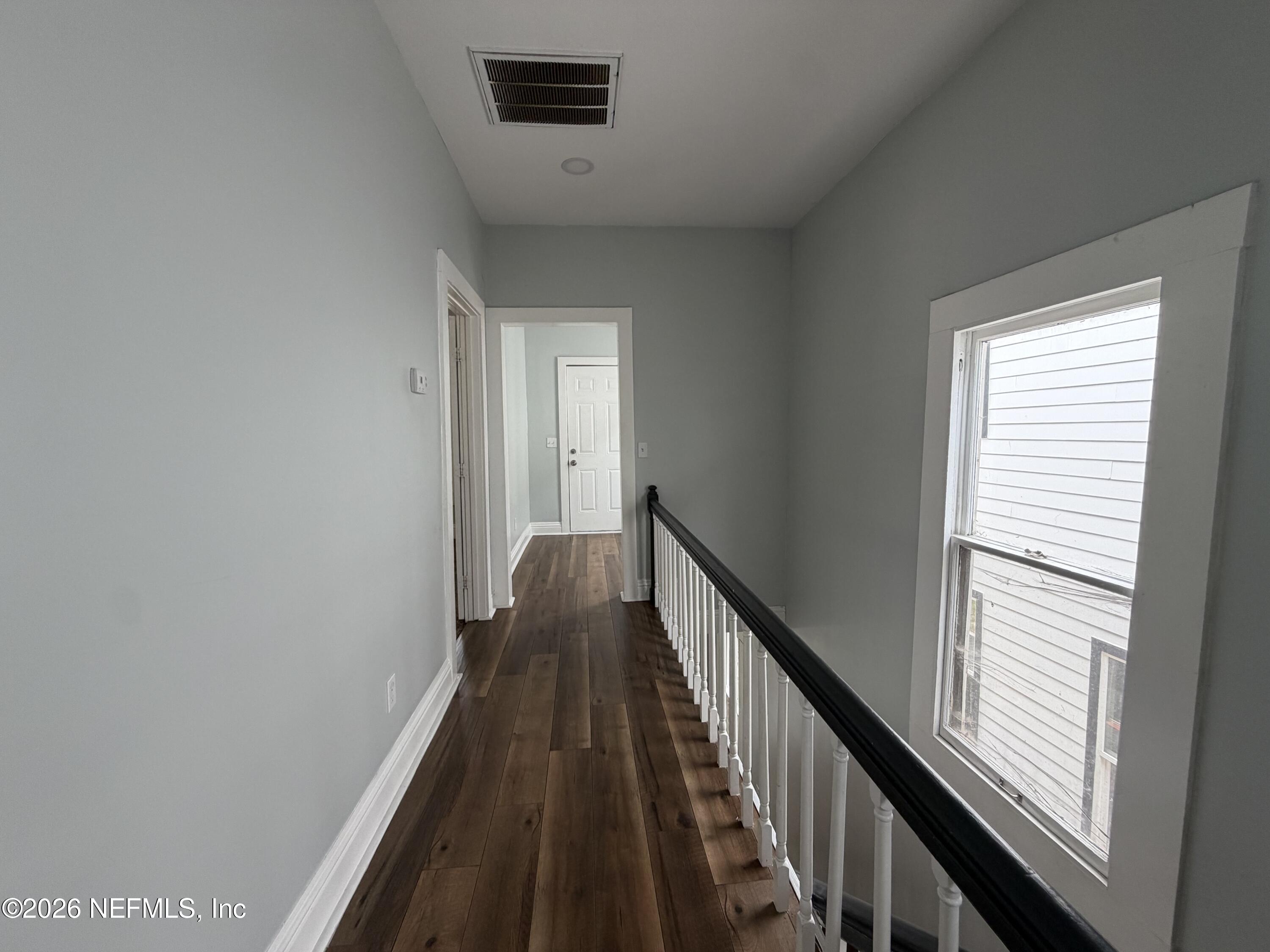 129 E 5TH Street