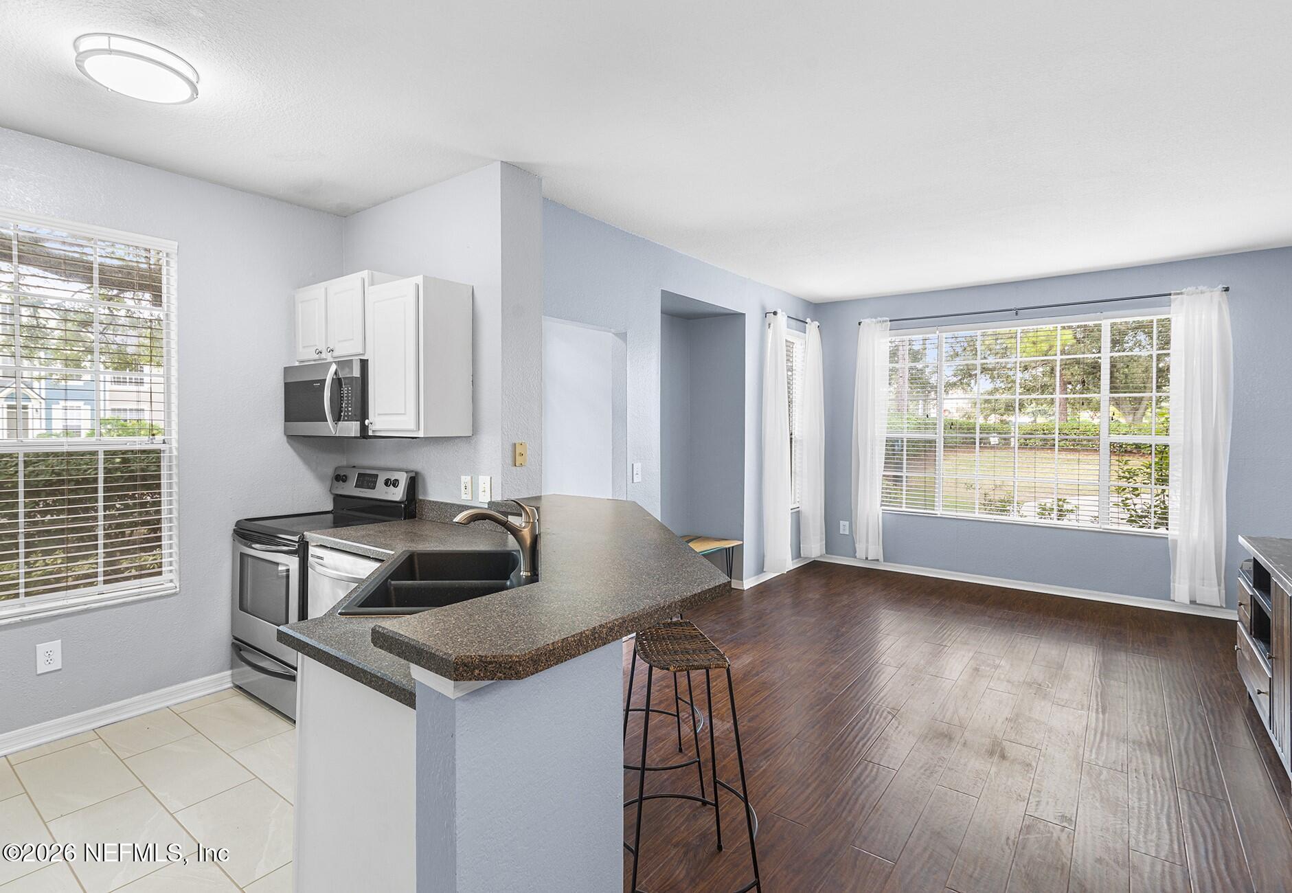 13703 RICHMOND PARK Drive N 3303