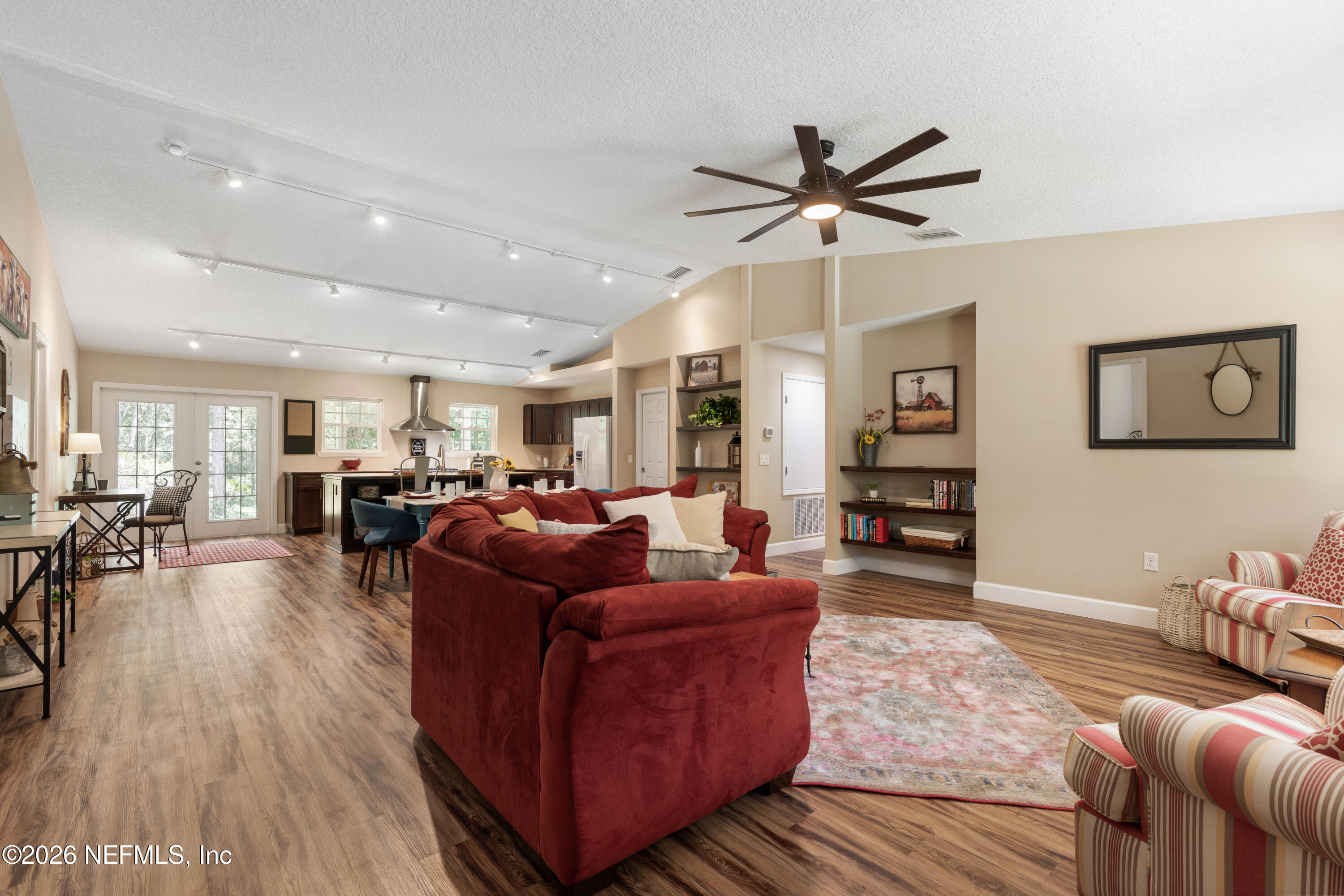 3296 N OLD DIXIE Highway