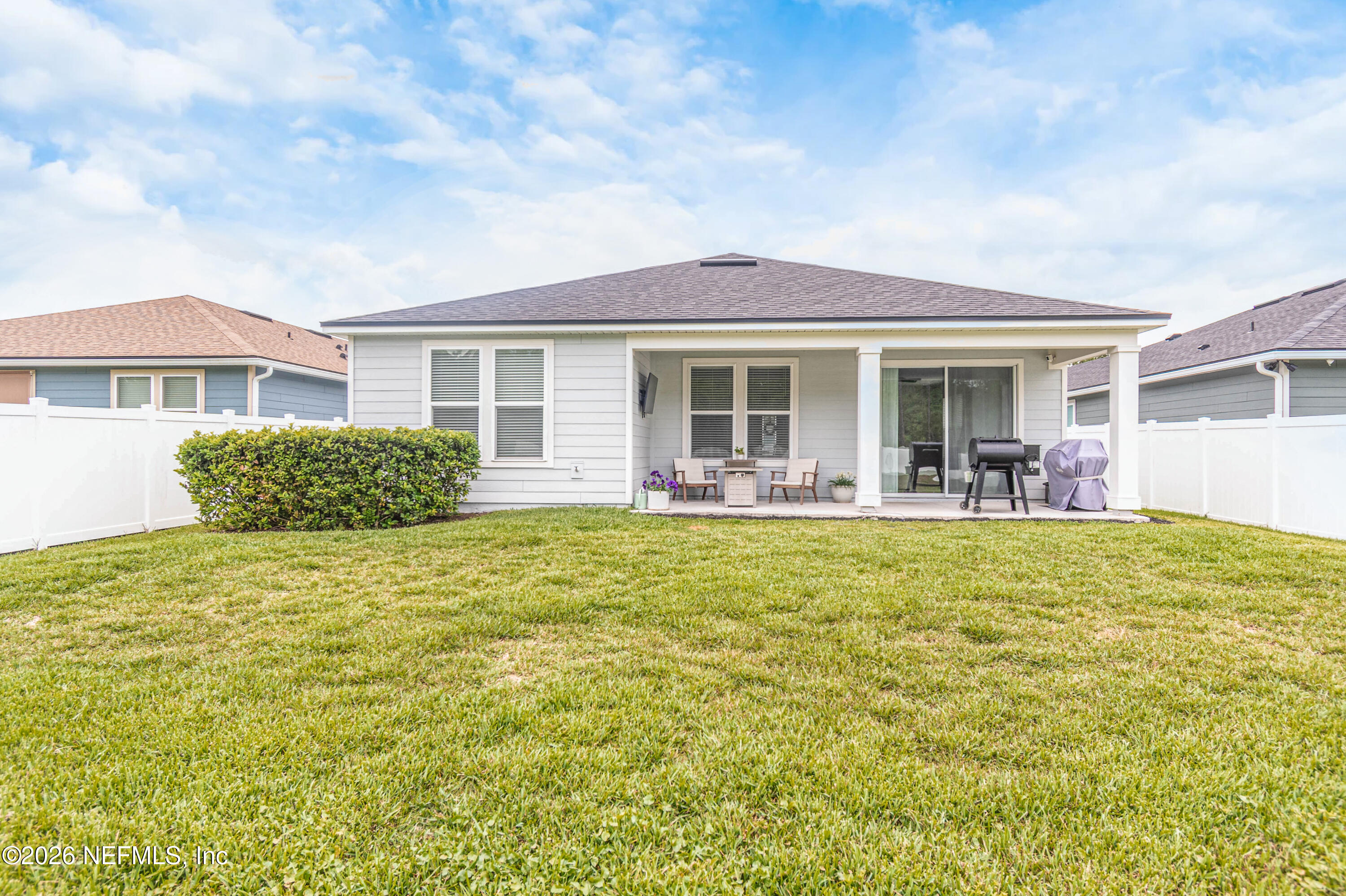2329 GLADE Lane