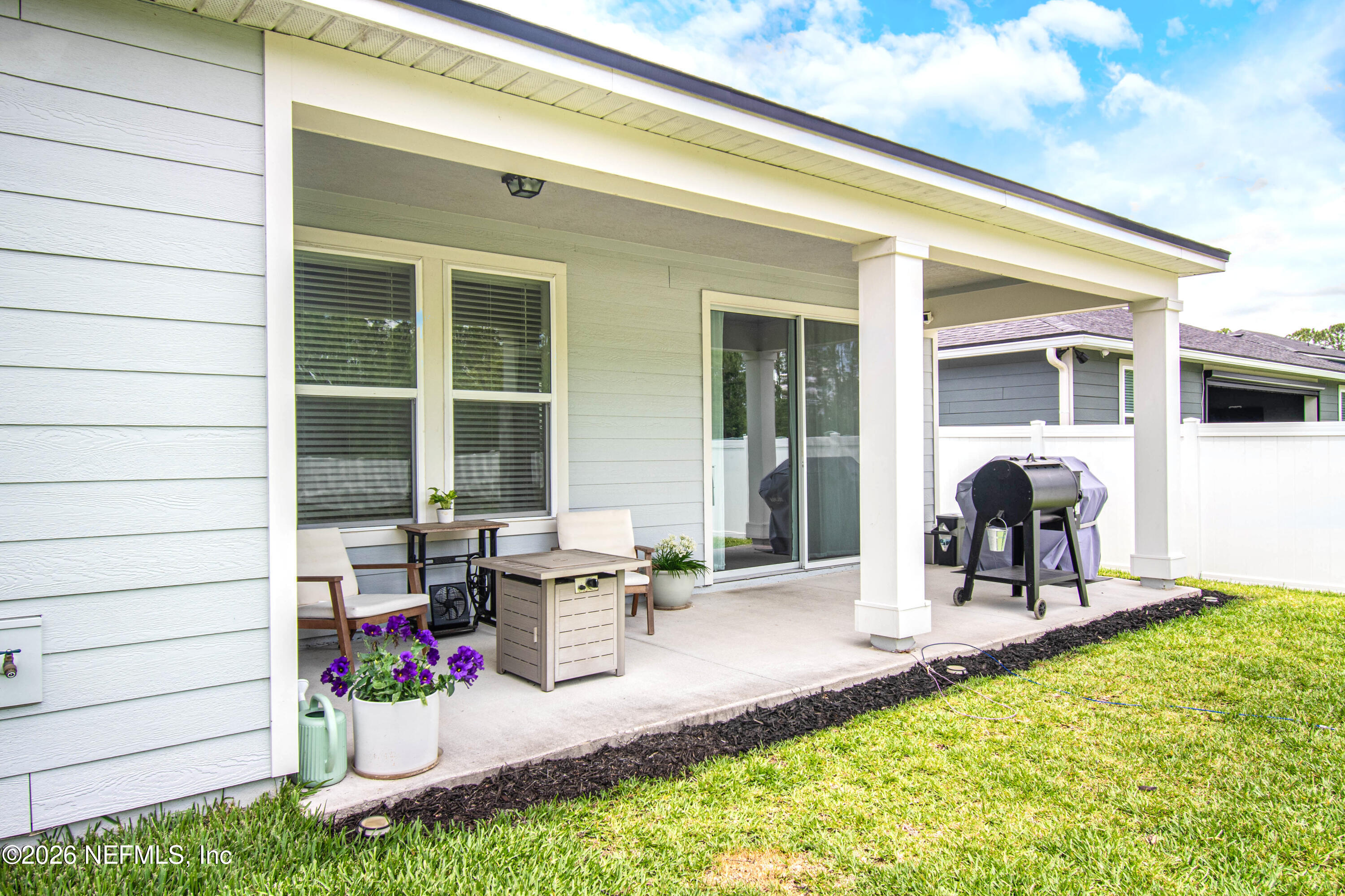 2329 GLADE Lane
