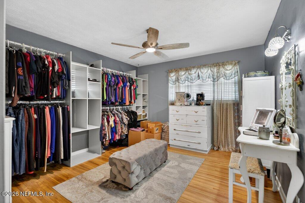 2705 HOLLY RIDGE Drive