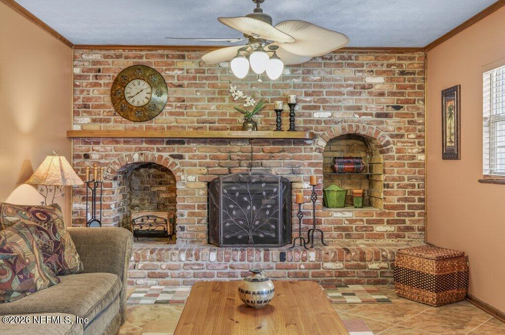 2705 HOLLY RIDGE Drive