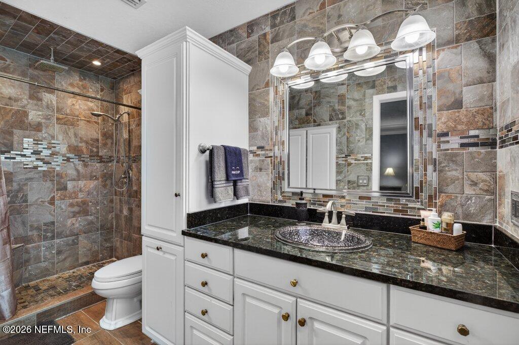 2705 HOLLY RIDGE Drive