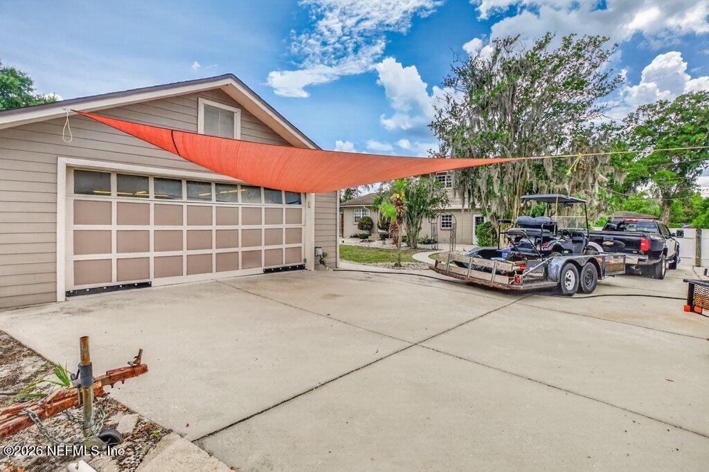 2705 HOLLY RIDGE Drive