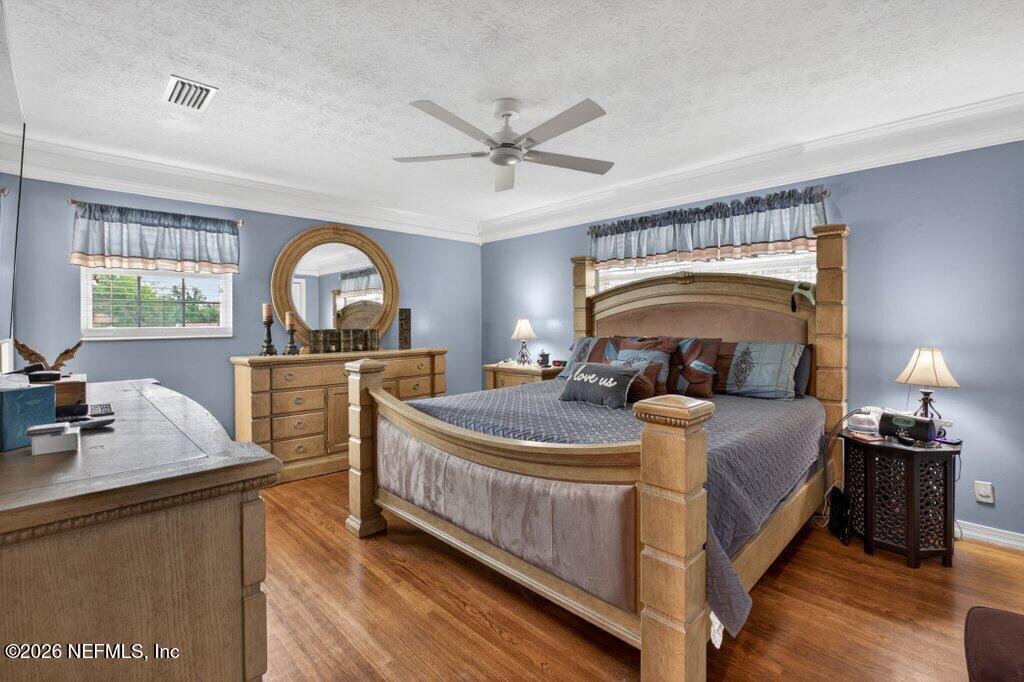 2705 HOLLY RIDGE Drive