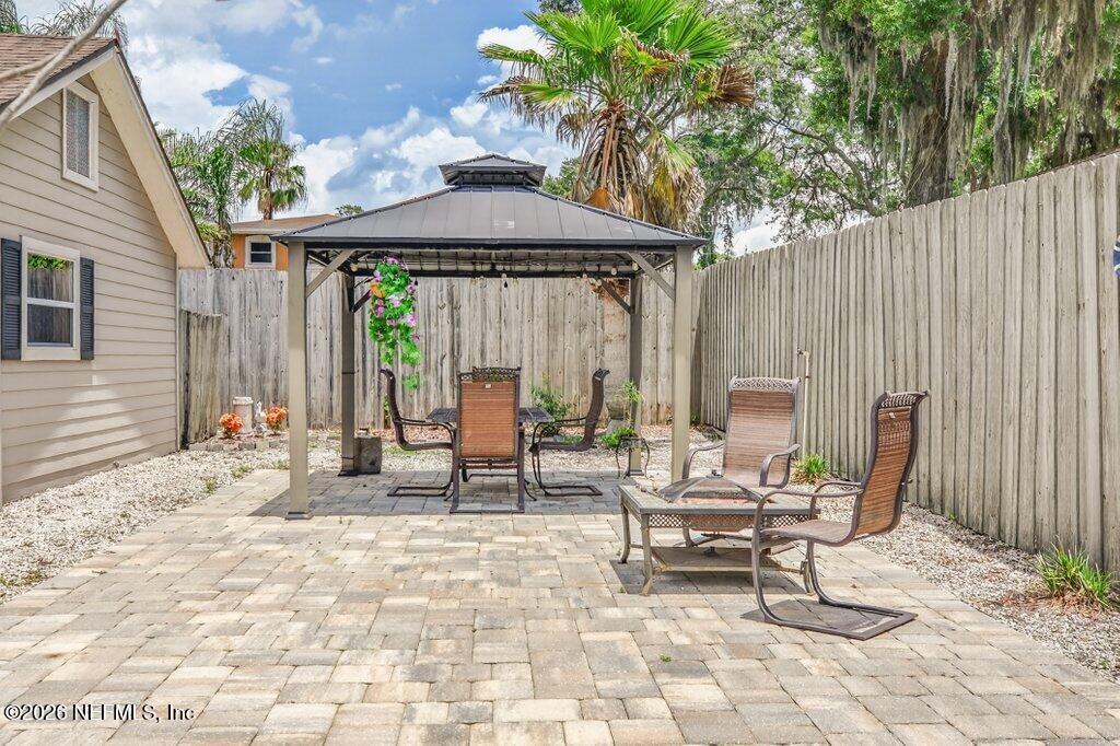 2705 HOLLY RIDGE Drive
