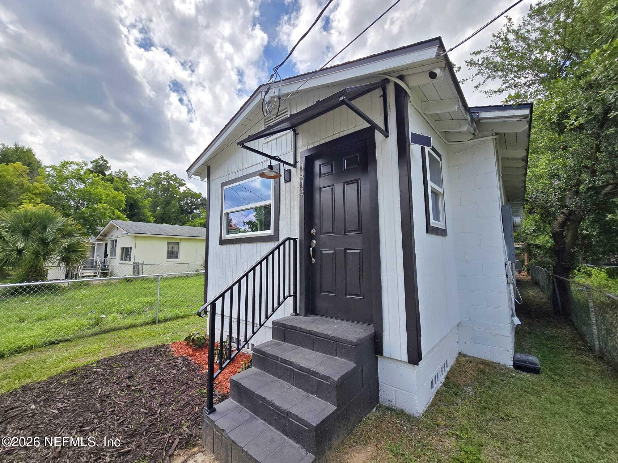 1413 W 21ST Street
