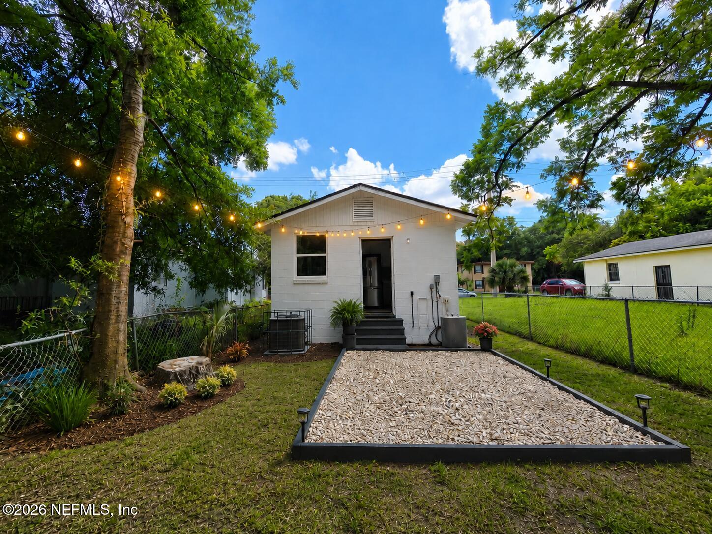1413 W 21ST Street